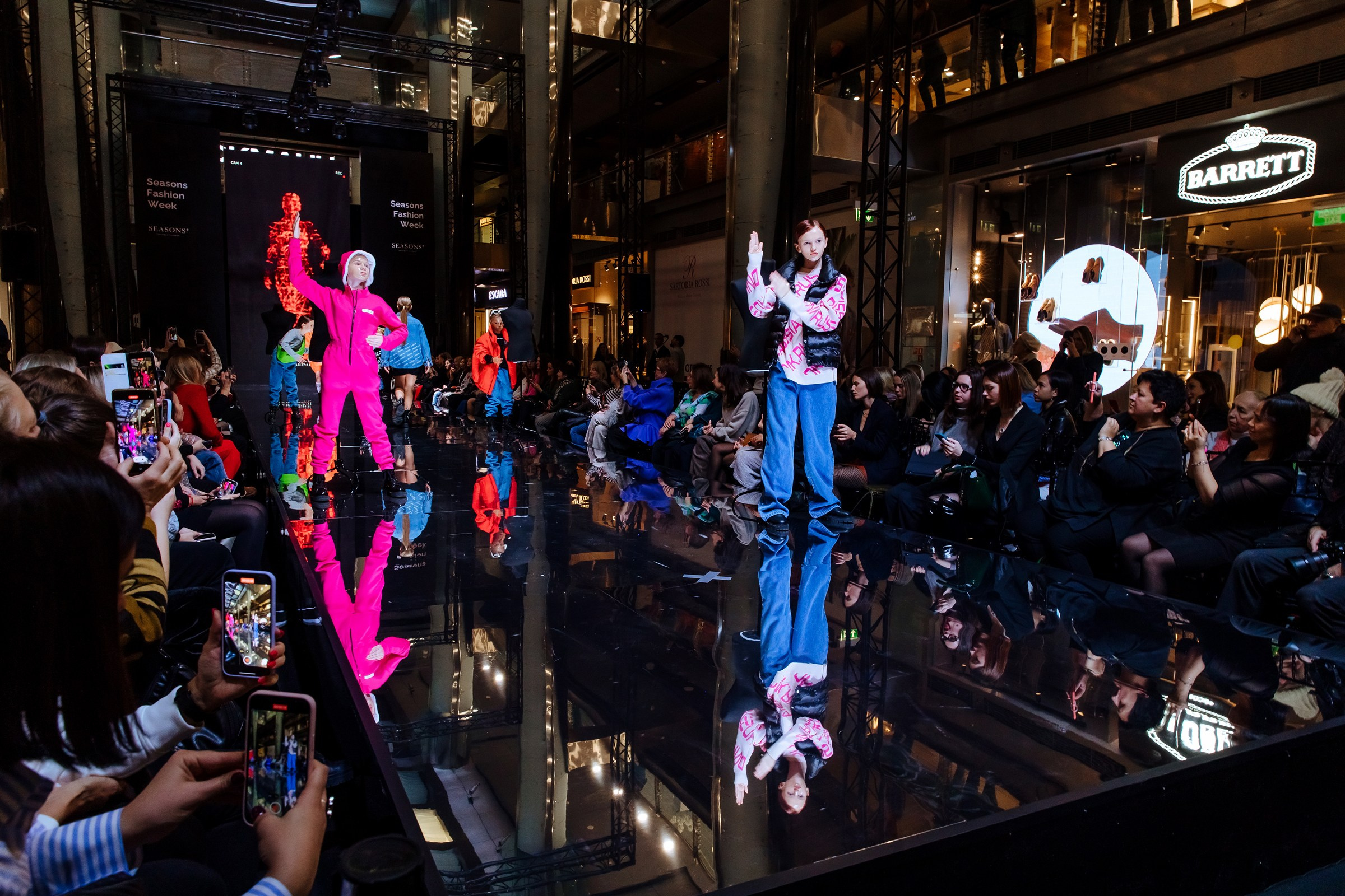 SFW. Любовь Чуляева — свадебный фотограф в Москве и Европе