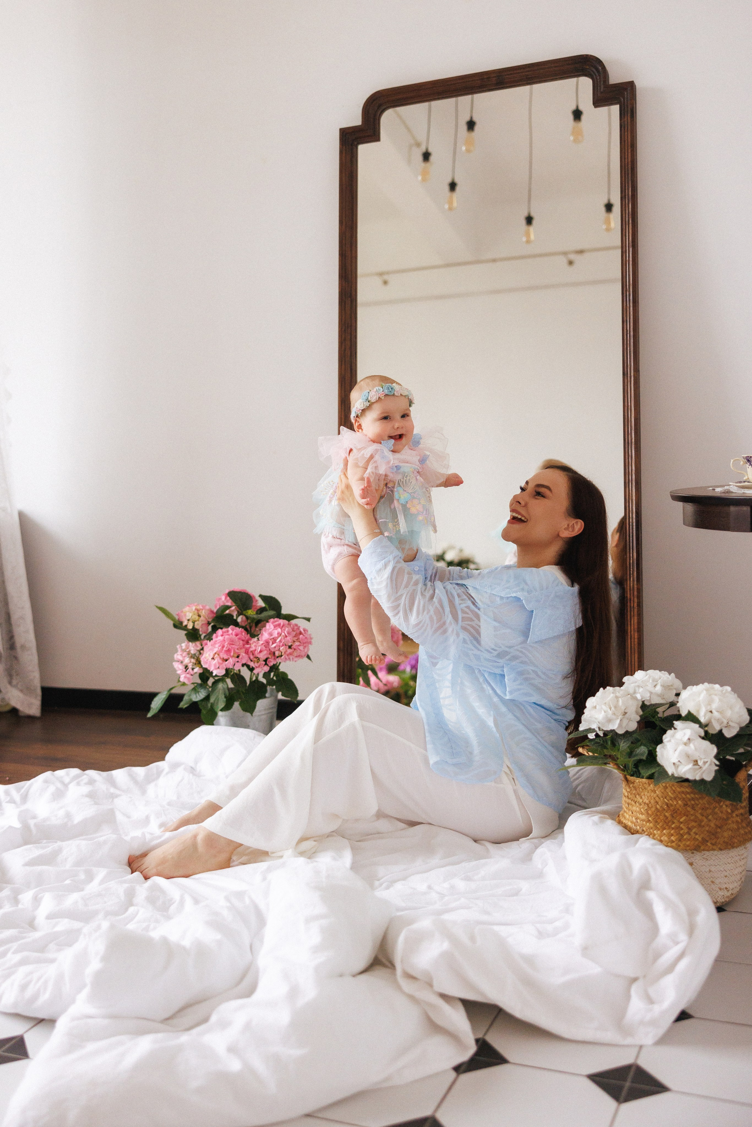 Фотосессия с живыми цветами Гортензии, город Краснодар, фотостудия «Истории». Семейный и детский фотограф в Краснодаре Анна Трашкова