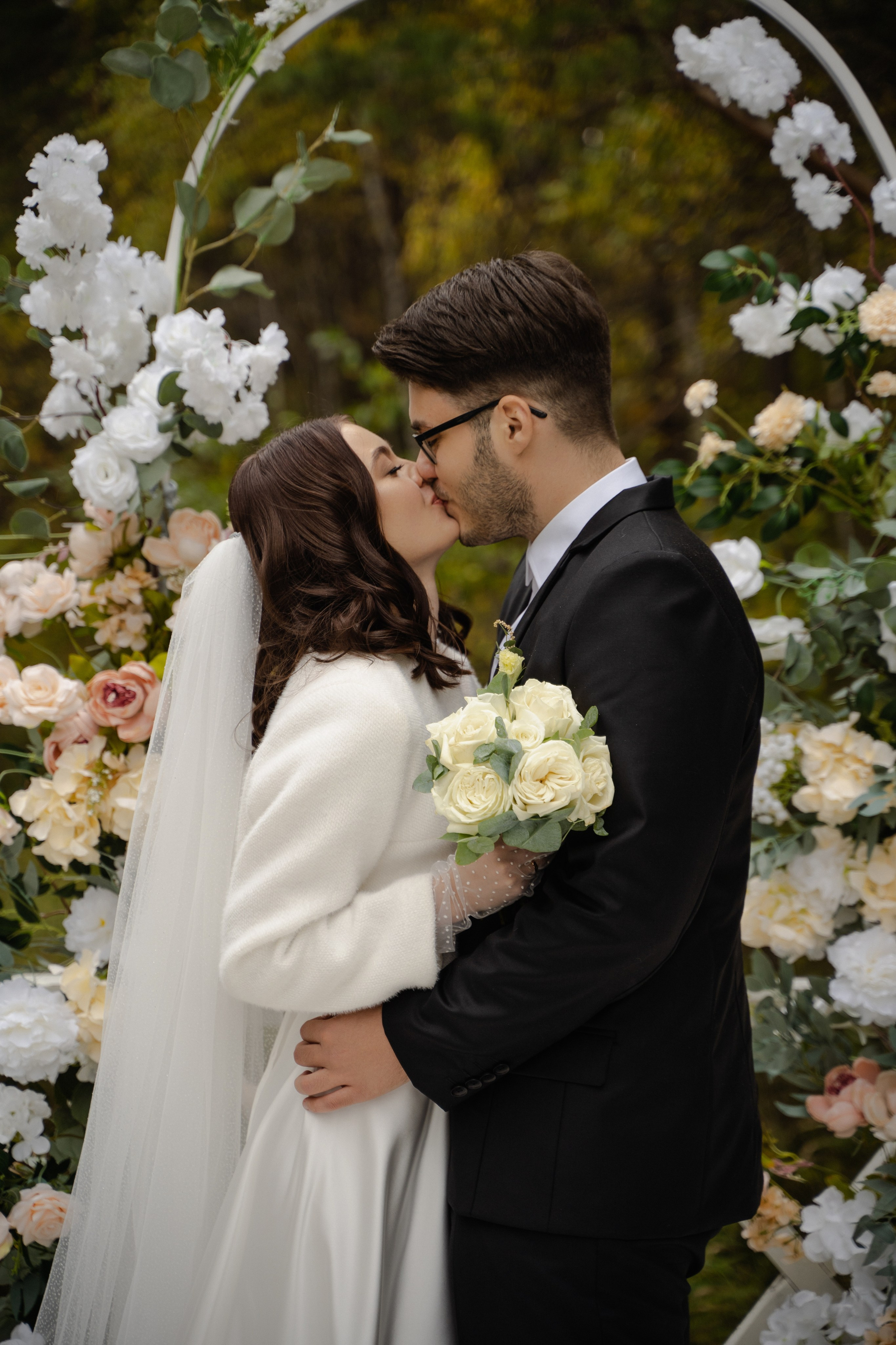 Ксения и Василий. Хвоя. Фотограф Аля Овчарова