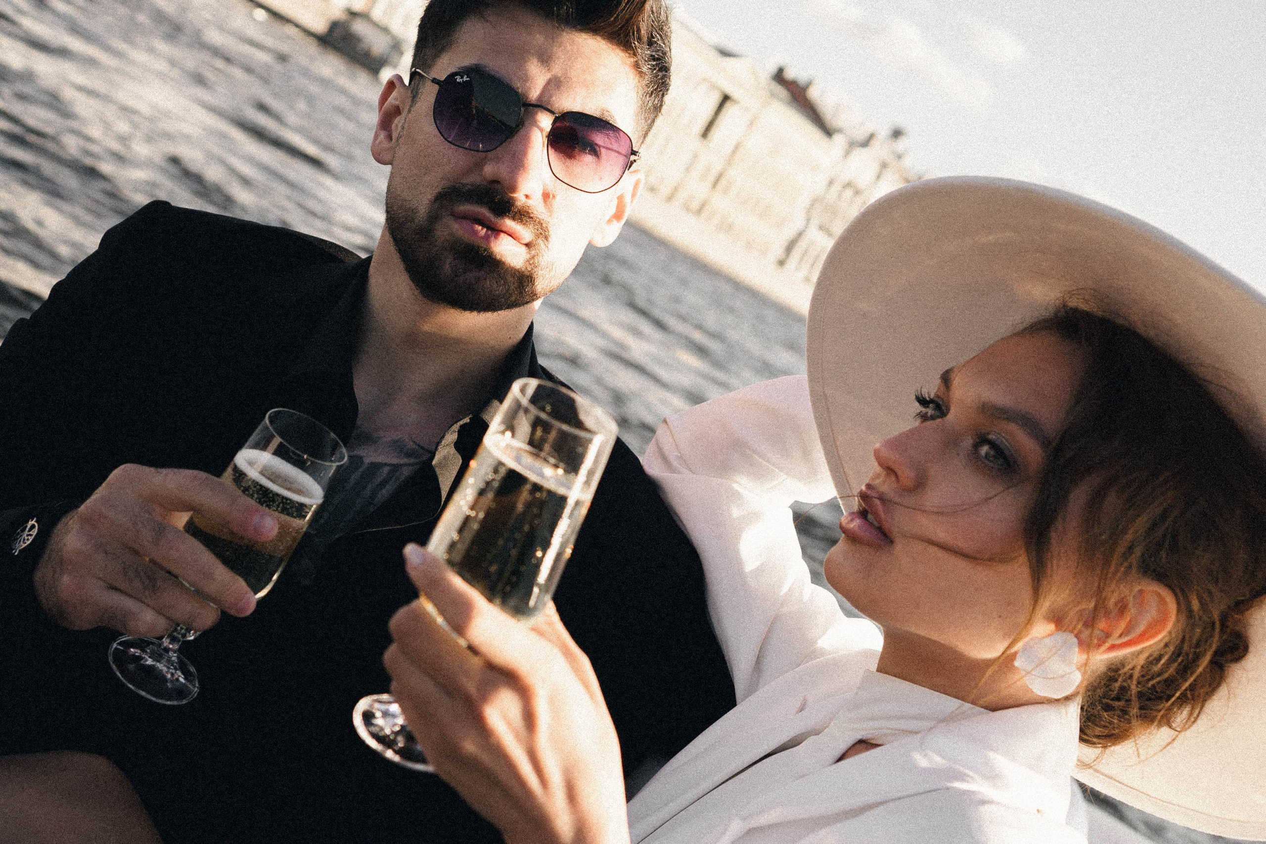 СВАДЕНБНАЯ СЬЕМКА НА КАТЕРЕ ПО КАНАЛАМ САНКТ-ПЕТЕРБУРГА И В АКВАТОРИИ НЕВЫ. Профессиональный фотограф, Санкт-Петербург — Виктория Богомолова