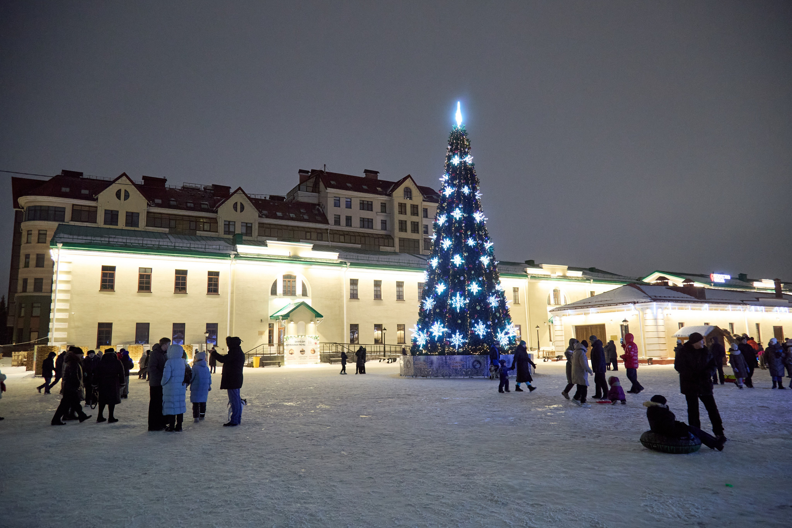 Новогодний Омск 2025. Фотограф Омск | Александр Вандеров