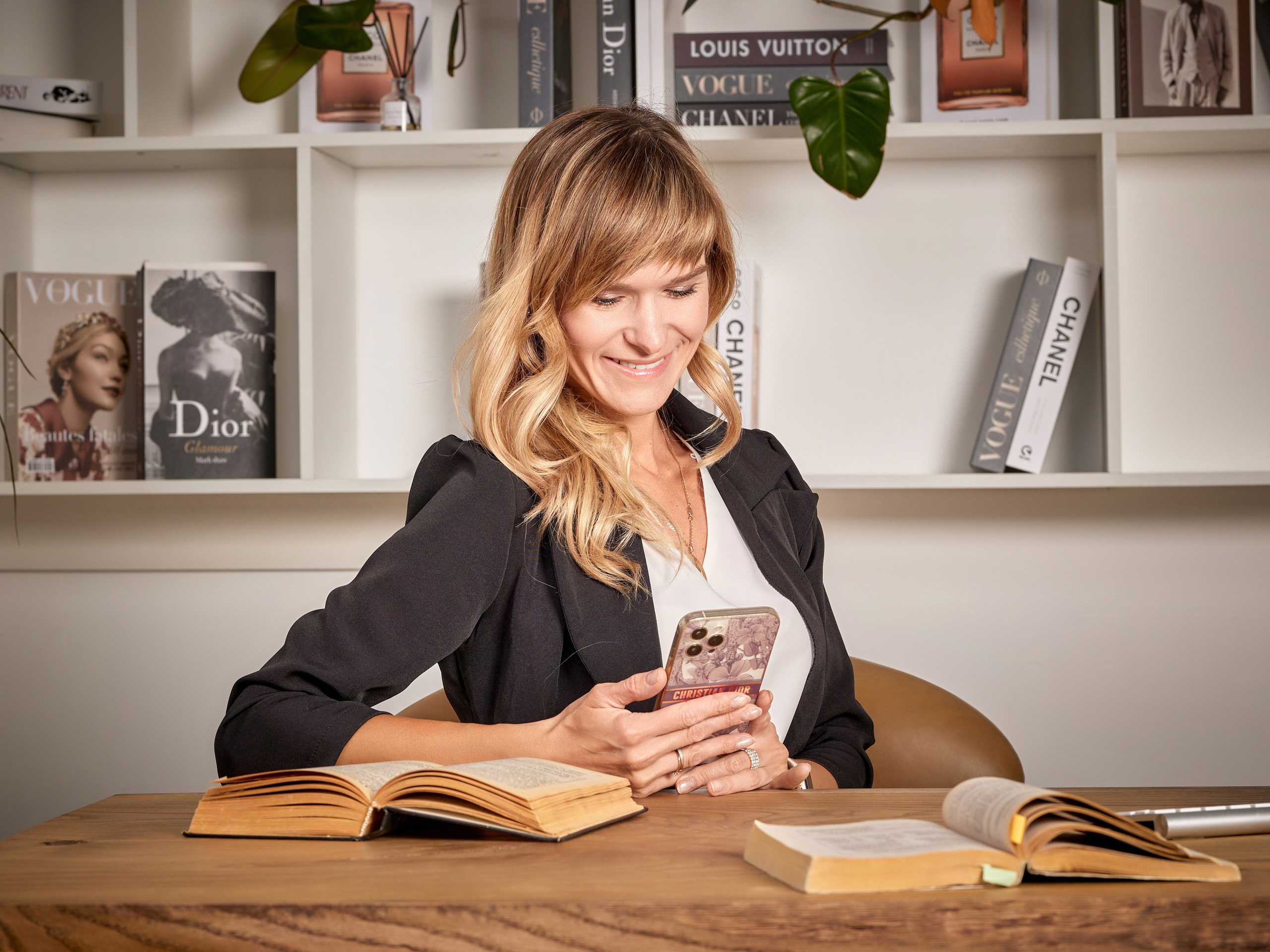 Виктория и Маша