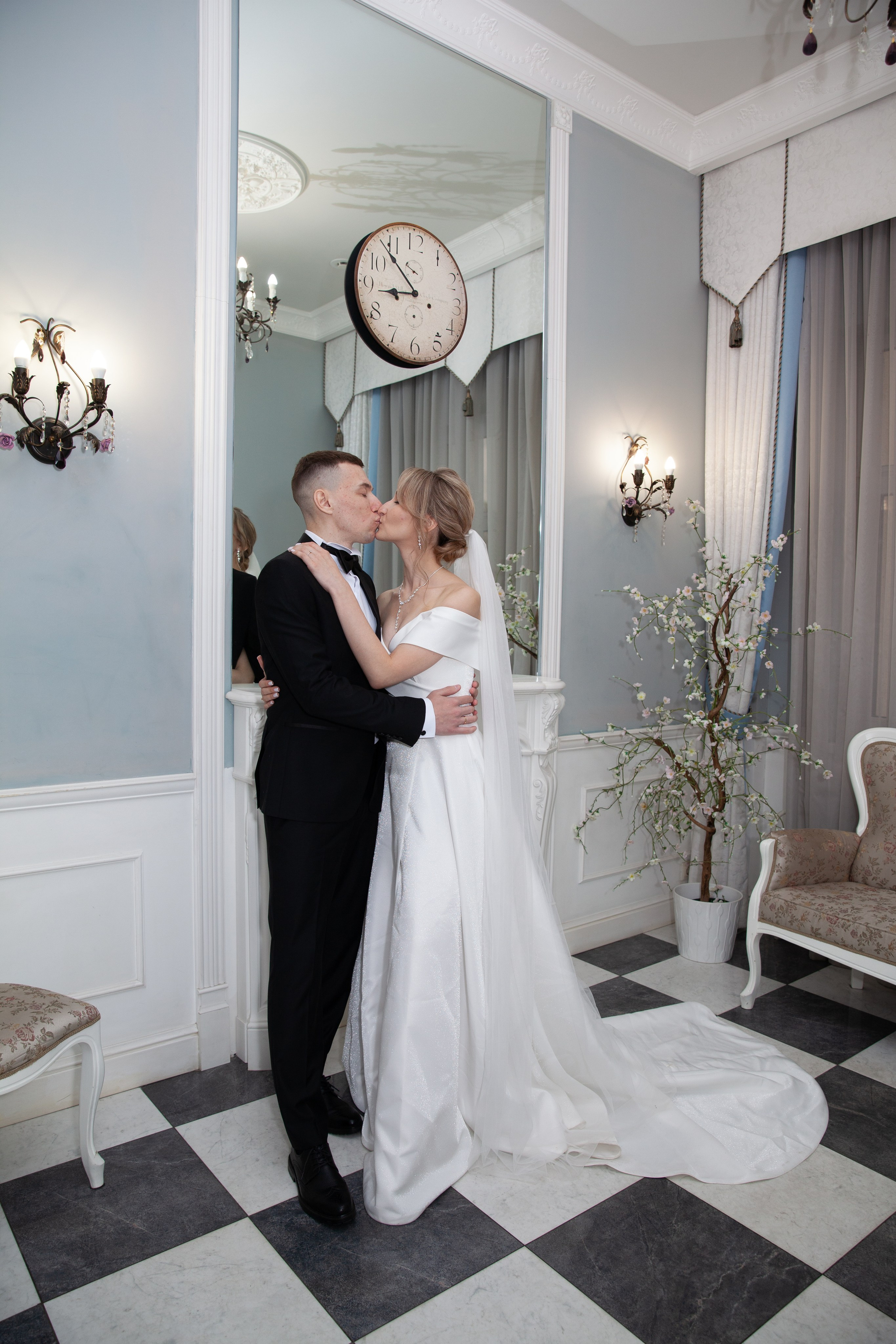 Свадебная фотосессия в отеле Ареал. Фотограф в Железнодорожном и Балашихе