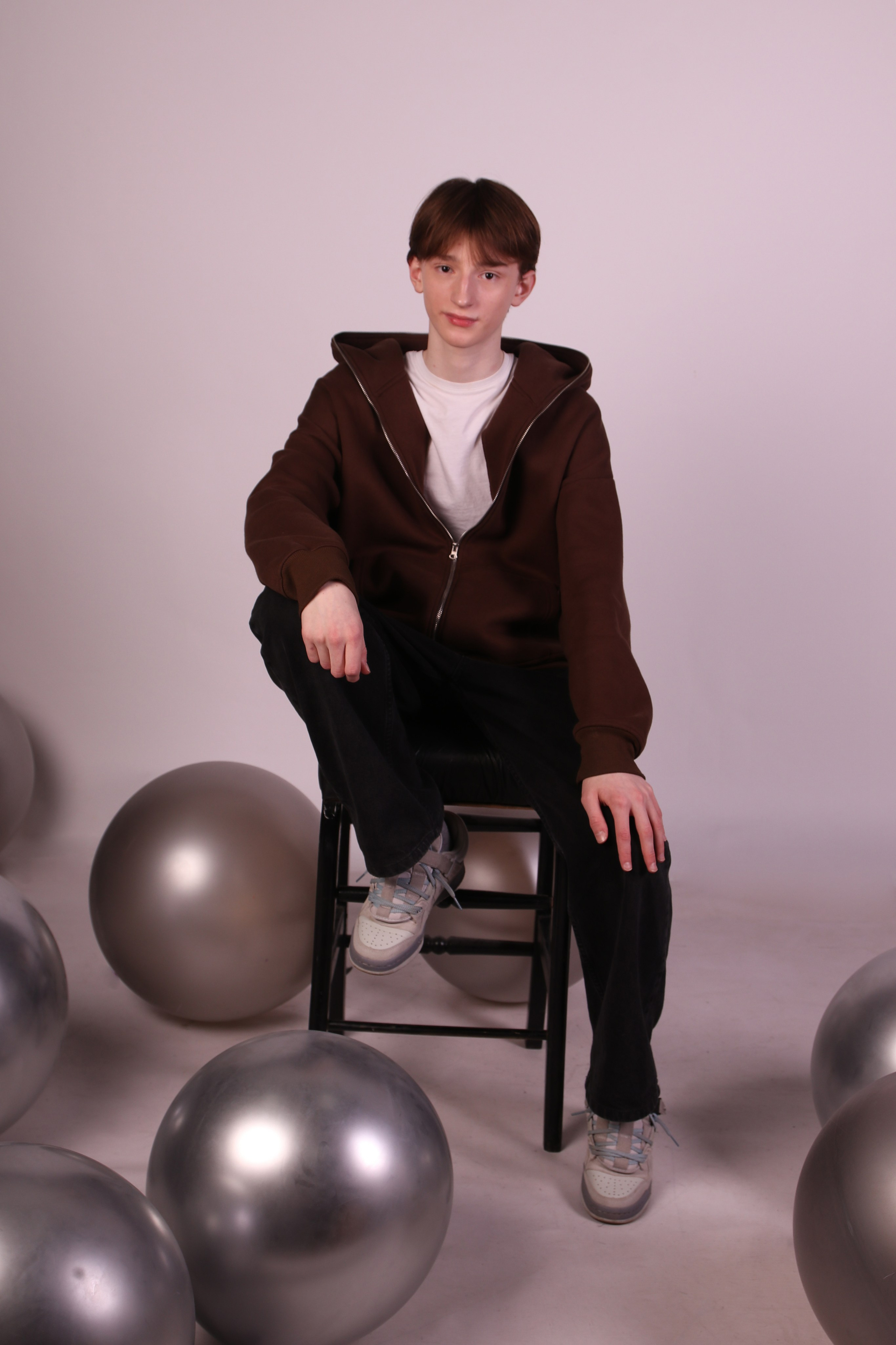 Школьная съемка для дальнейшего альбома. Фотограф фотосалон SO! photo&video город Находка Приморский край