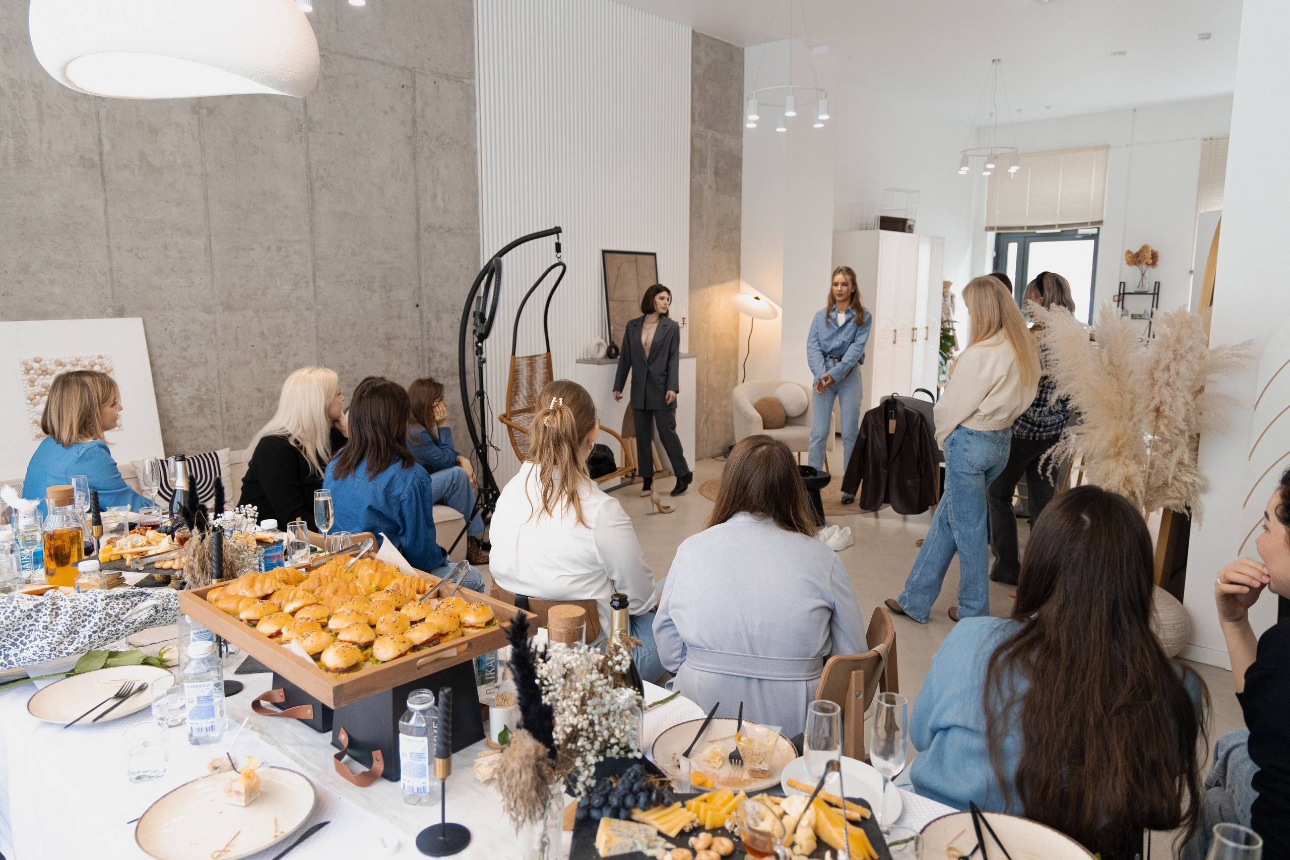 Встреча женского клуба. Фотограф Анастасия Пинчук