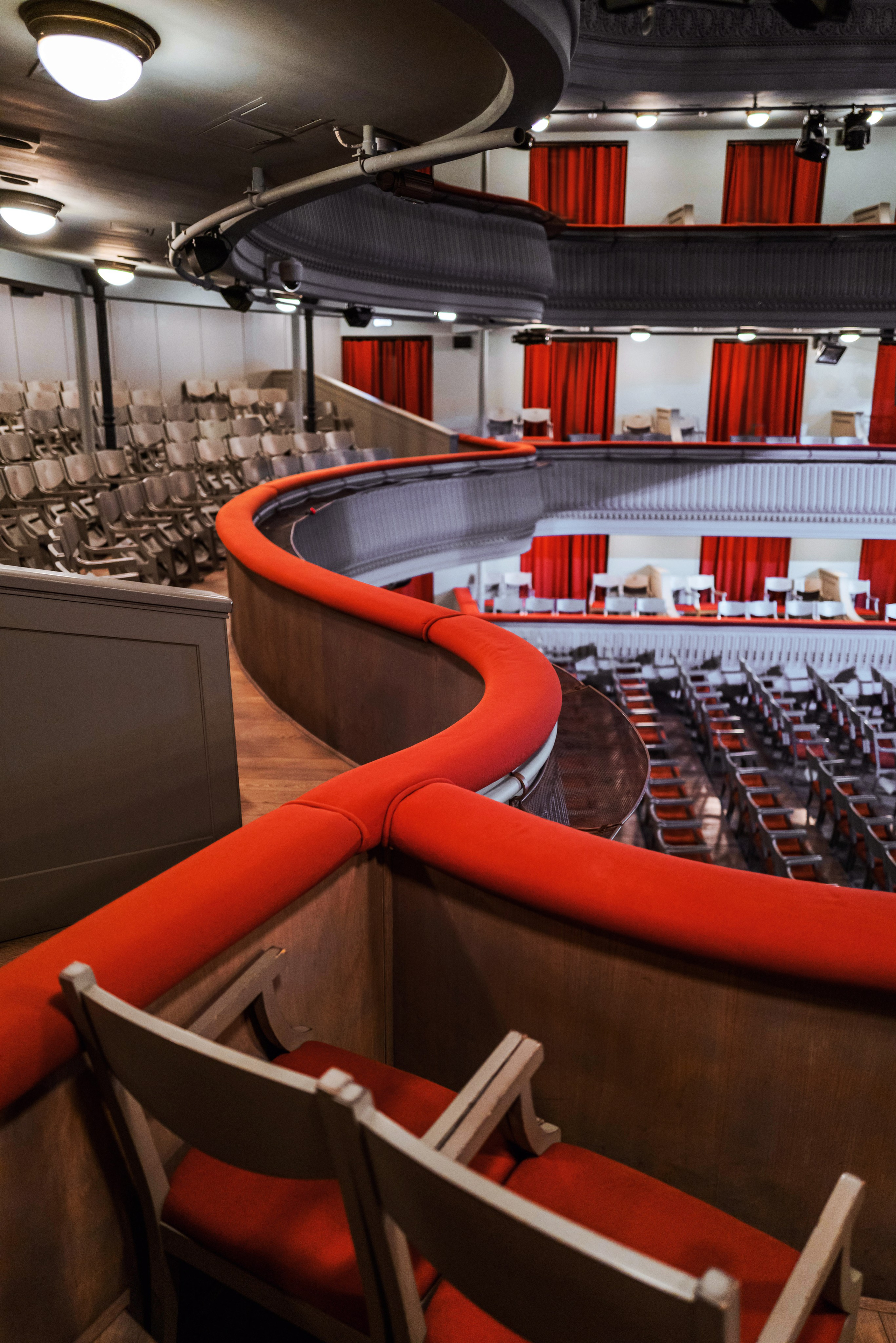 Theatre of Nations. Фотограф Евгения Добротворская