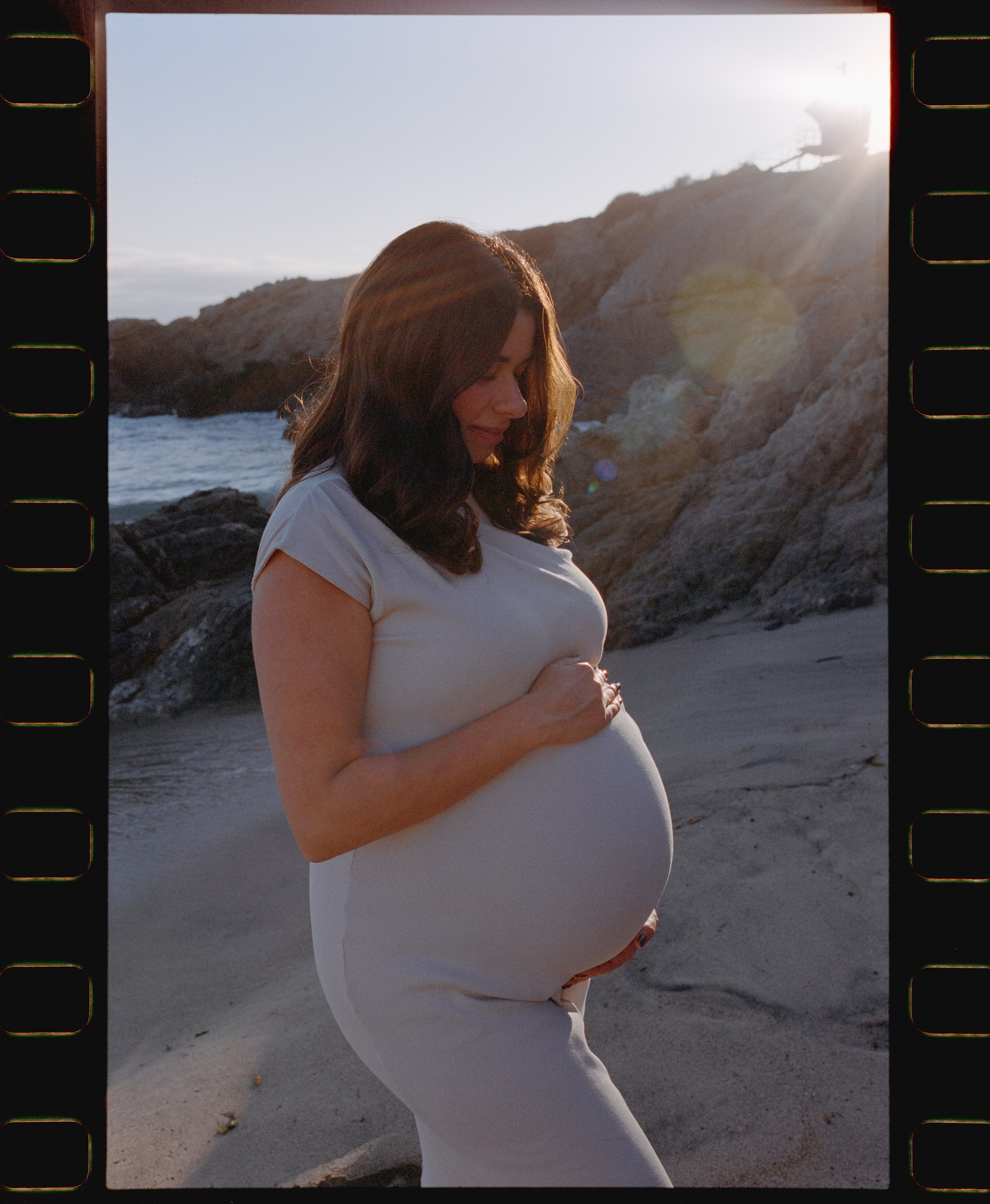 Maternity. Film photographer in Los Angeles Anastasiya Pankova