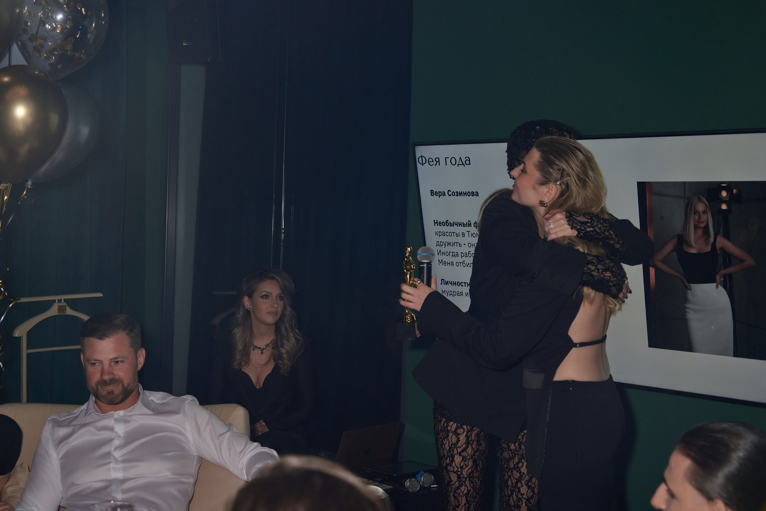 День рождения Светланы Пинигиной в караоке Divas. Наталия Дианова — фотограф для брендов и экспертов в Москве