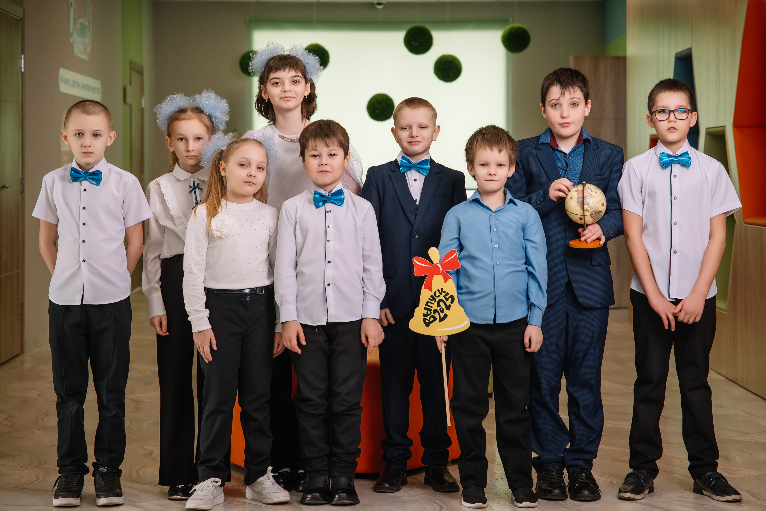 Яркие соты. Школьный фотограф в Валуйках. Фотосессии для выпускников и изготовление выпускных альбомов в городе Валуйки и в Белгородской области