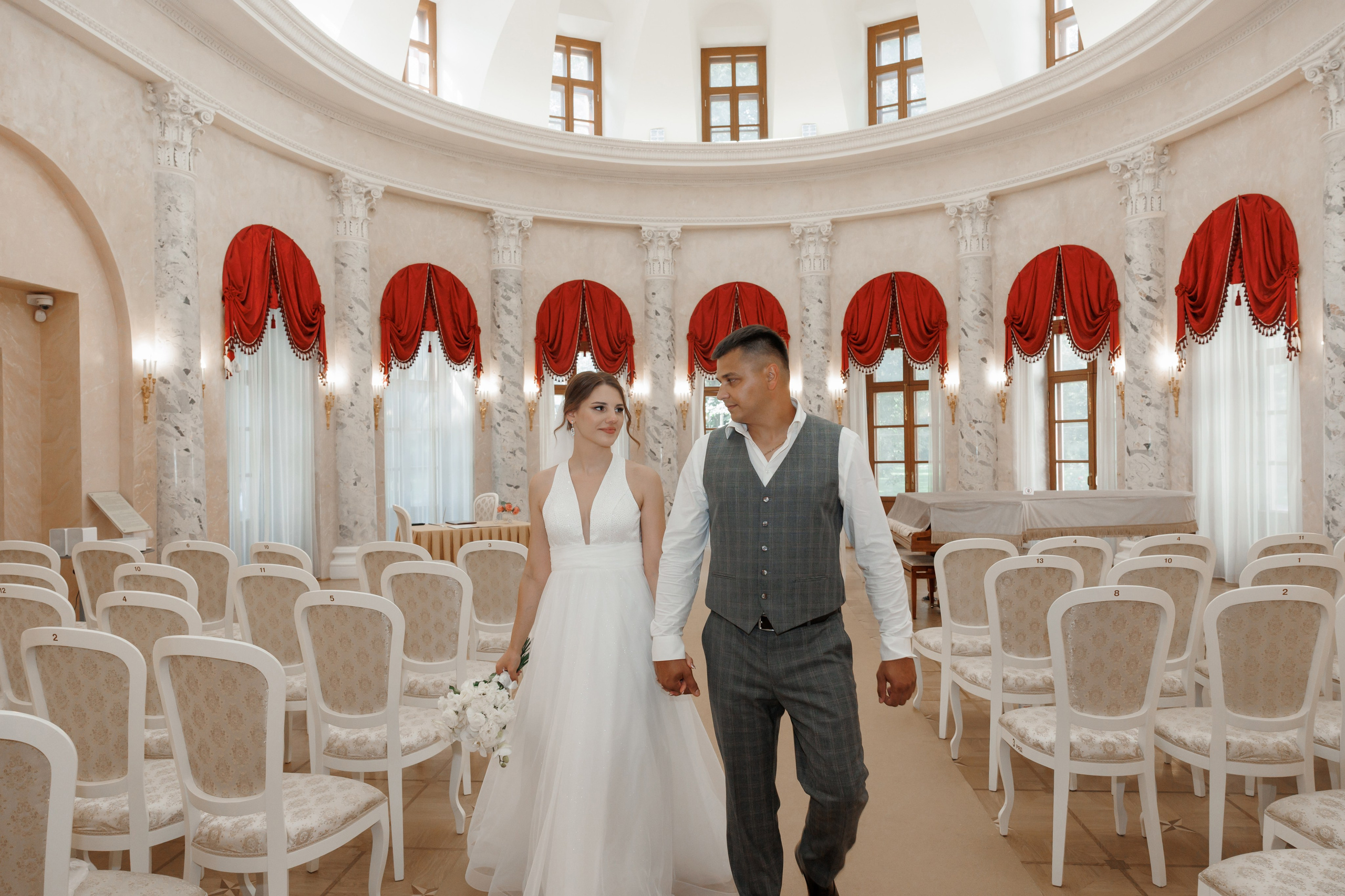 ЗАГС Бутово и Остафьево. Свадебный и репортажный фотограф (Москва, Королев и другие)