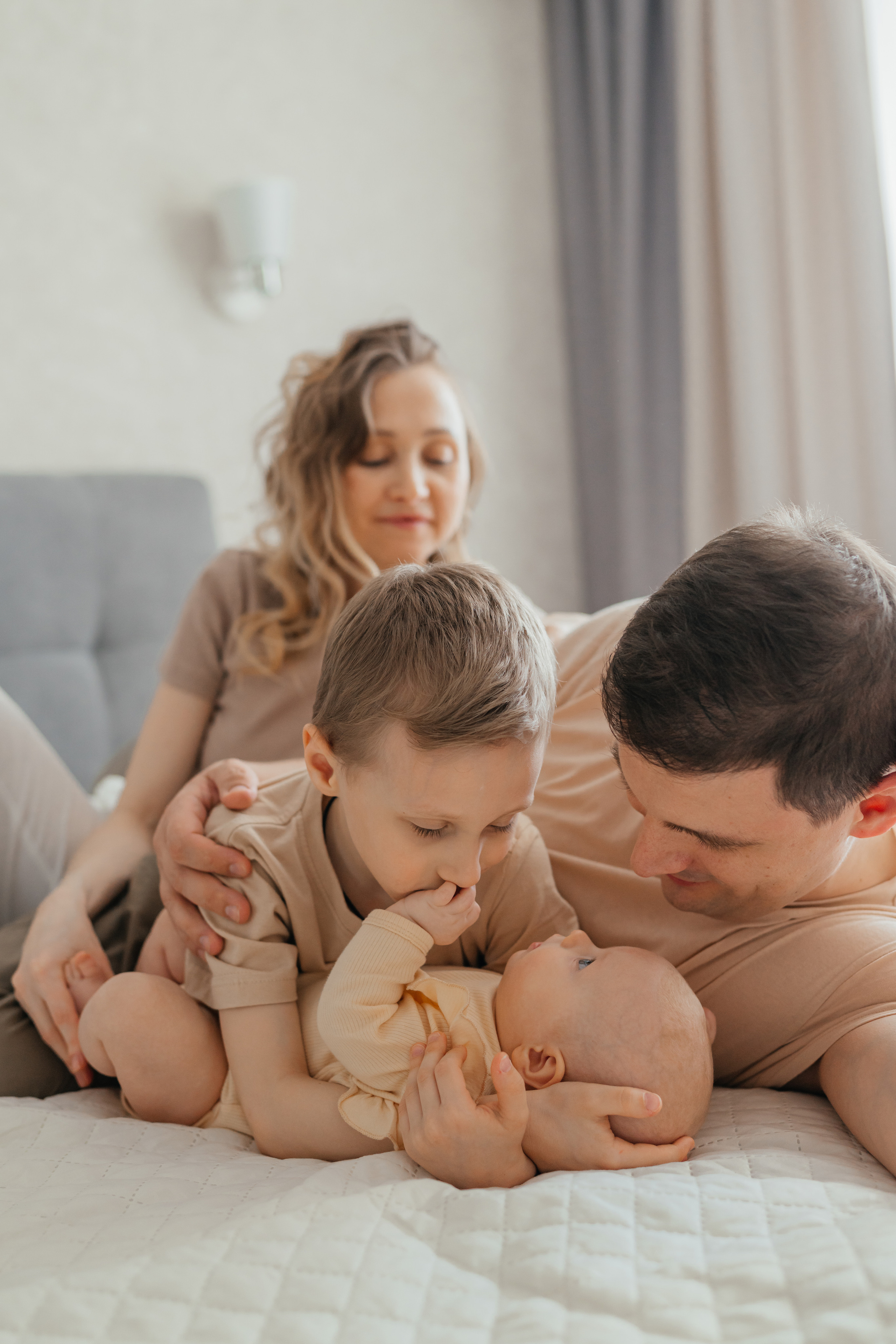 Саша& Люба& Максим& Алиса. Ярослава Осетрова фотограф — Мск