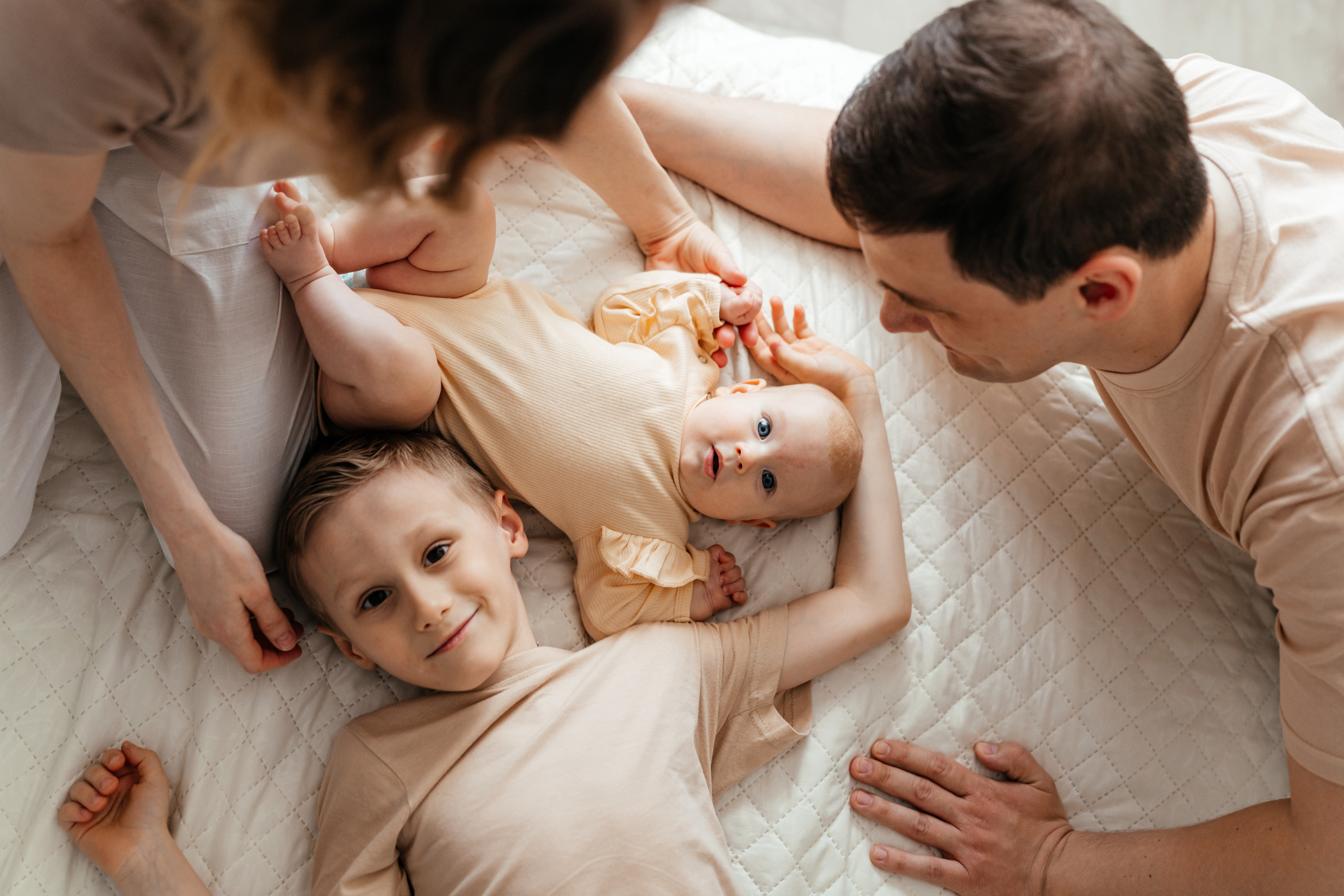 Саша& Люба& Максим& Алиса. Ярослава Осетрова фотограф — Мск