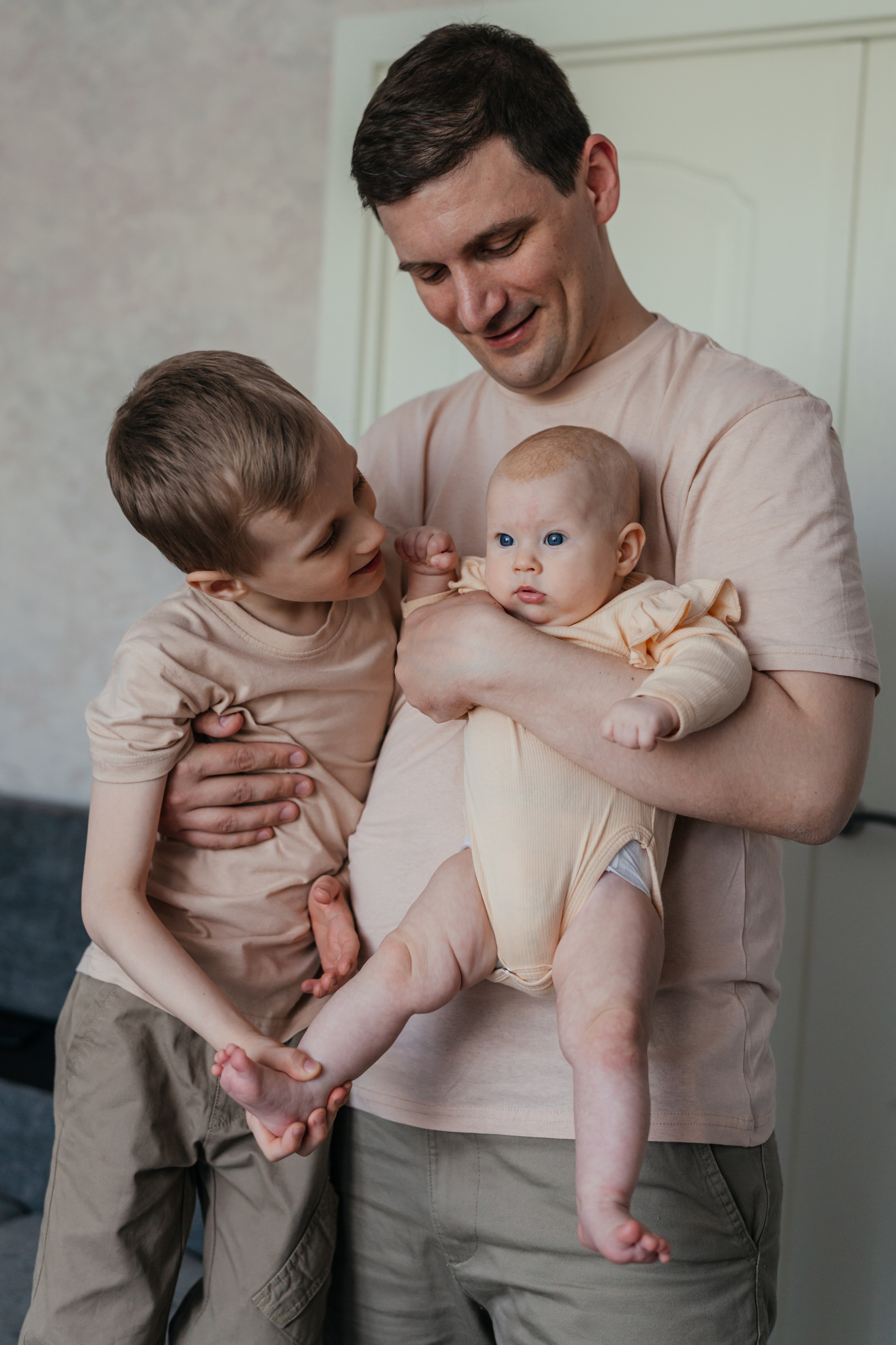 Саша& Люба& Максим& Алиса. Ярослава Осетрова фотограф — Мск