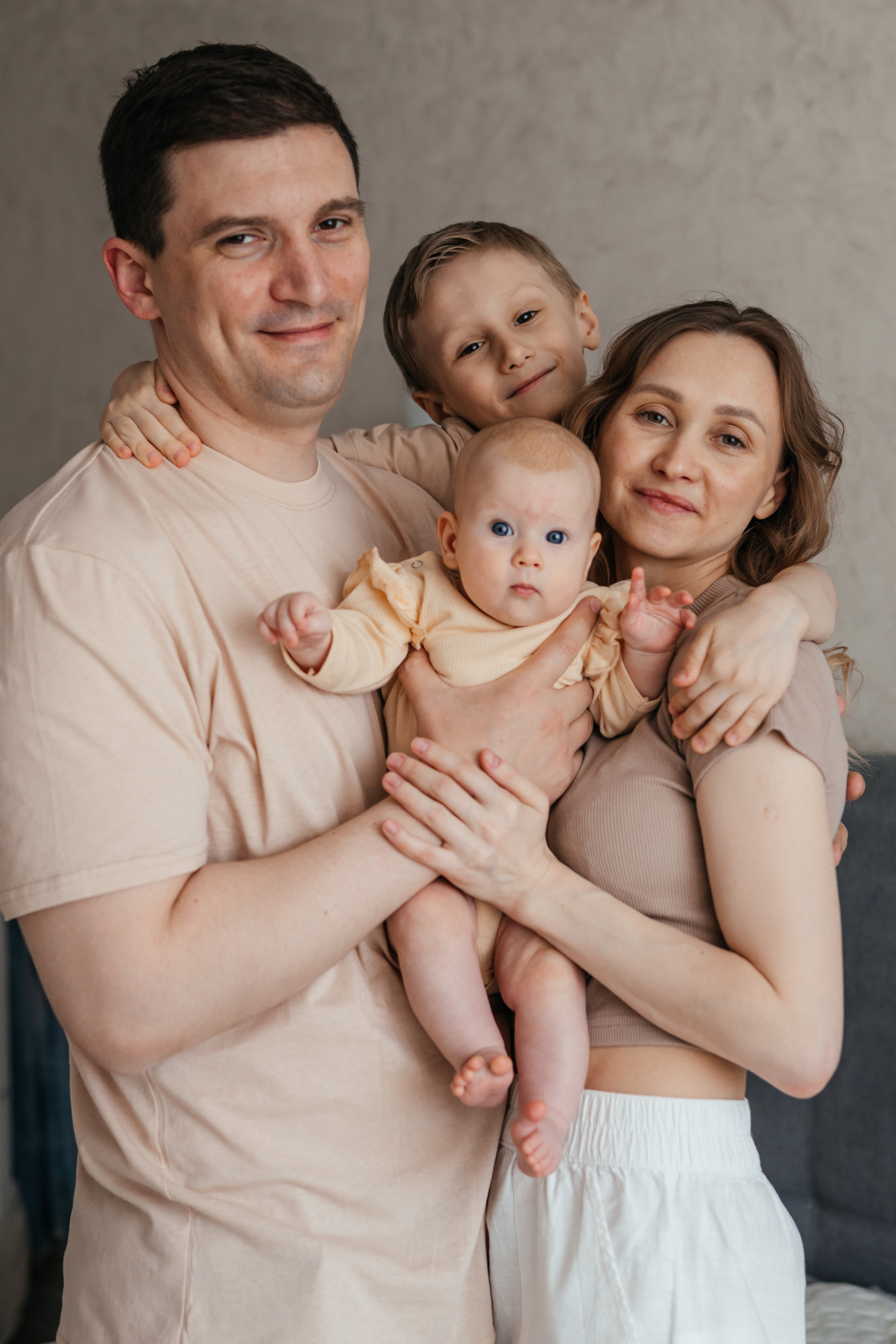 Саша& Люба& Максим& Алиса. Ярослава Осетрова фотограф — Мск