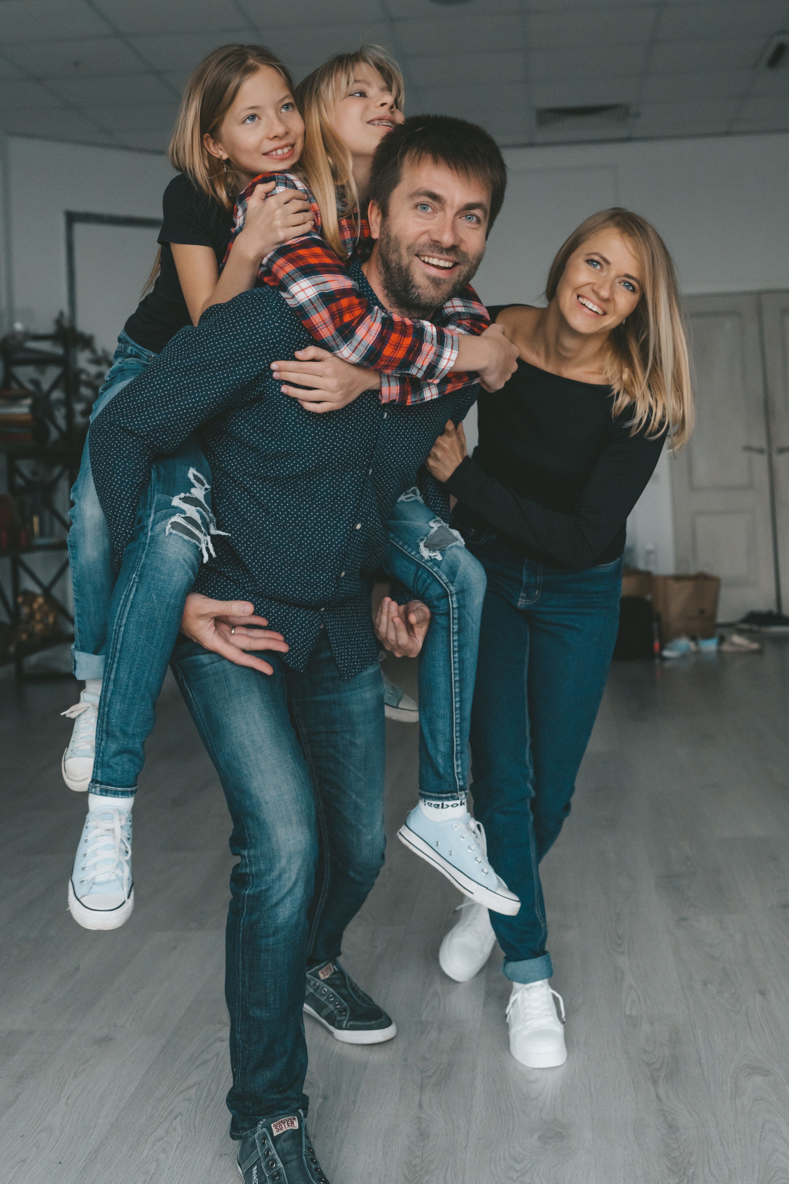 Дима& Марина& Майя& Полина. Ярослава Осетрова фотограф — Мск