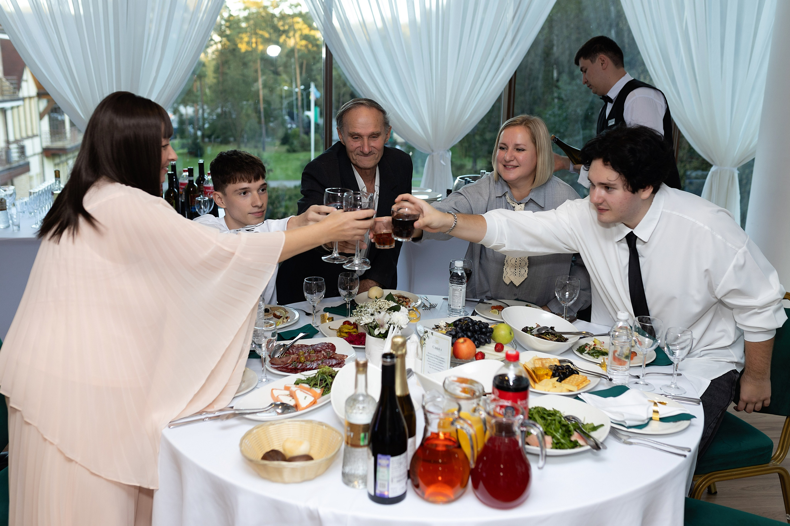 Свадебная фотосессия Никиты и Валерии. Фотограф в Железнодорожном и Балашихе