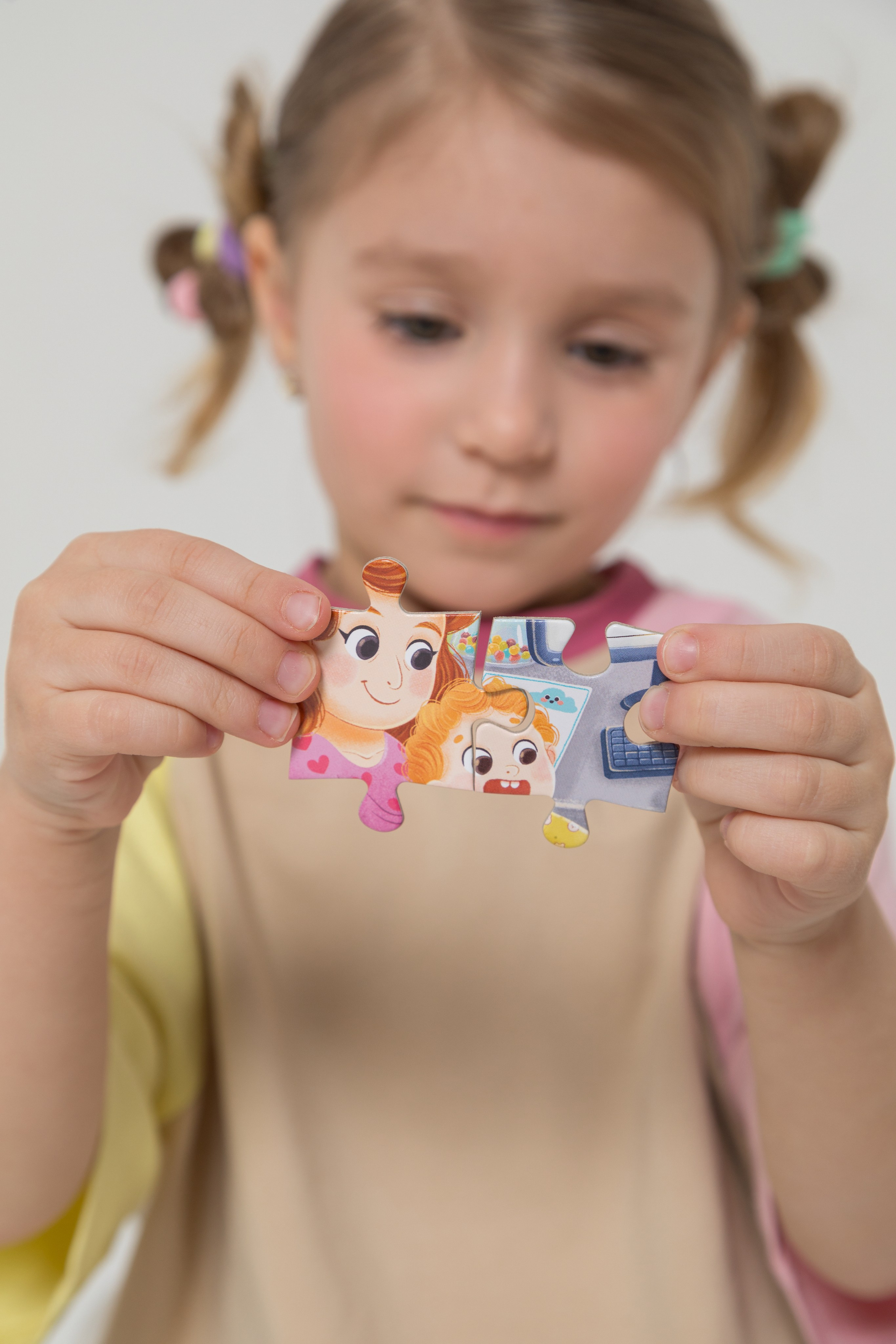 Имиджевая и каталожная съёмка для бренда детских пазлов. Детский и контент фотограф Надя Волкова Санкт-Петербург