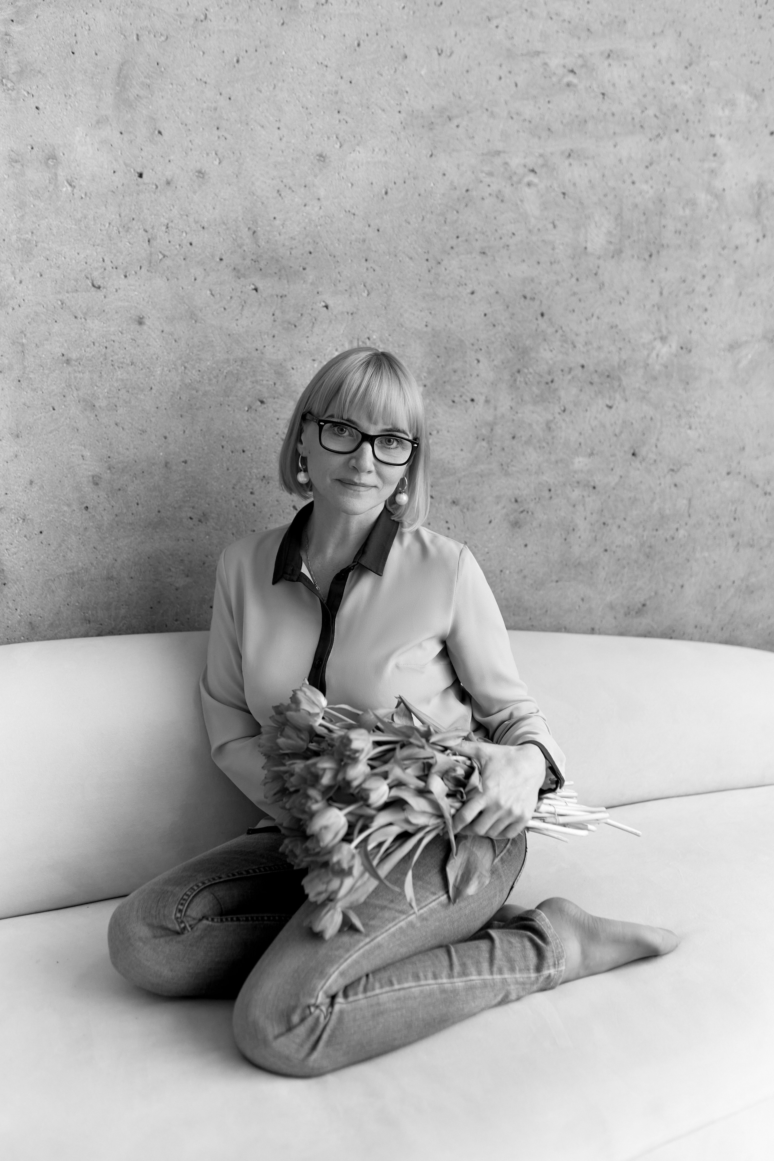 Семейная съемка в фотостудии. Сестры Карабаза. Фотографы и ретушеры в Москве и Санкт-Петербурге