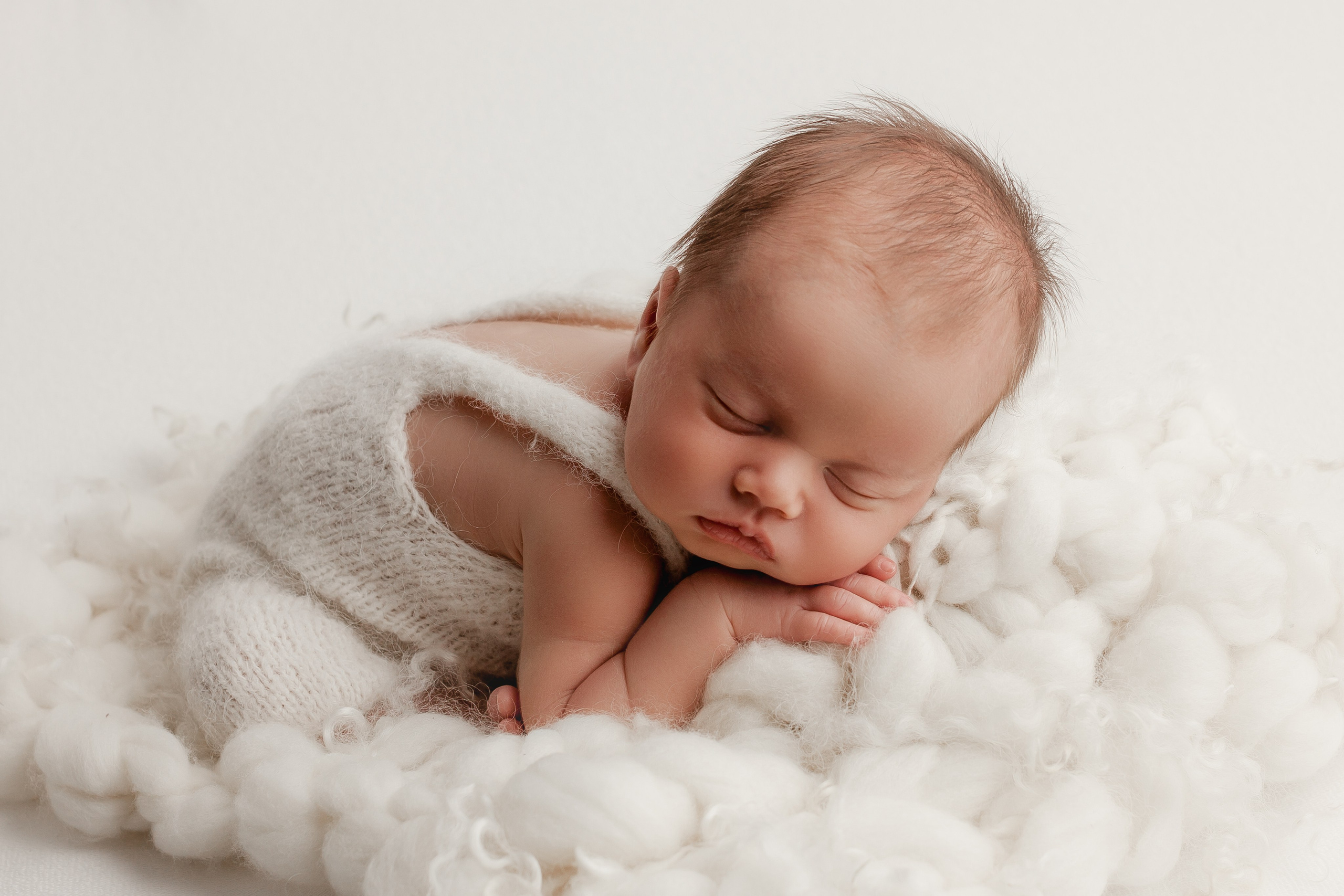 Новорожденные. Фотограф новорожденных в Уфе Инзиля Сулейманова