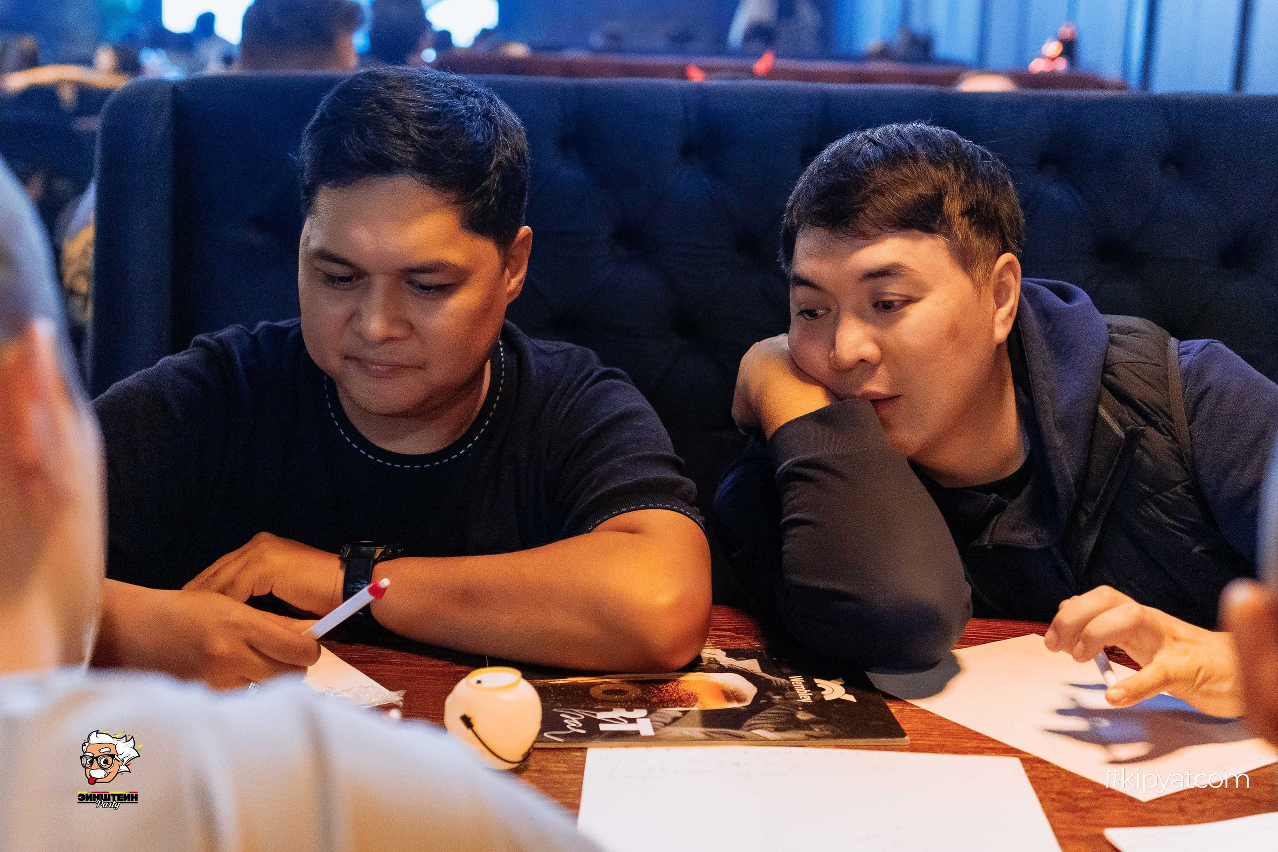 Эйнштейн Party