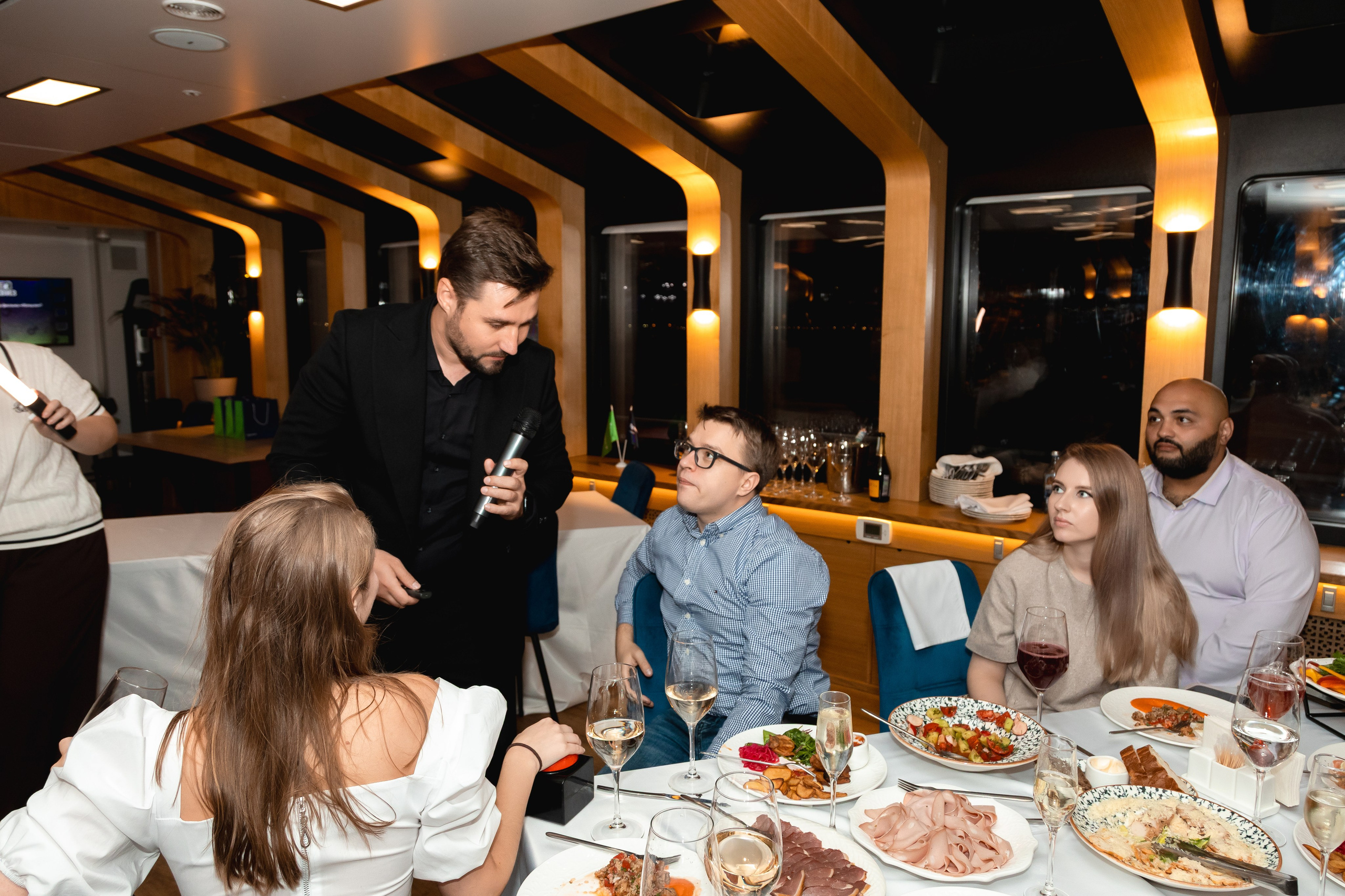 На воде. Главная