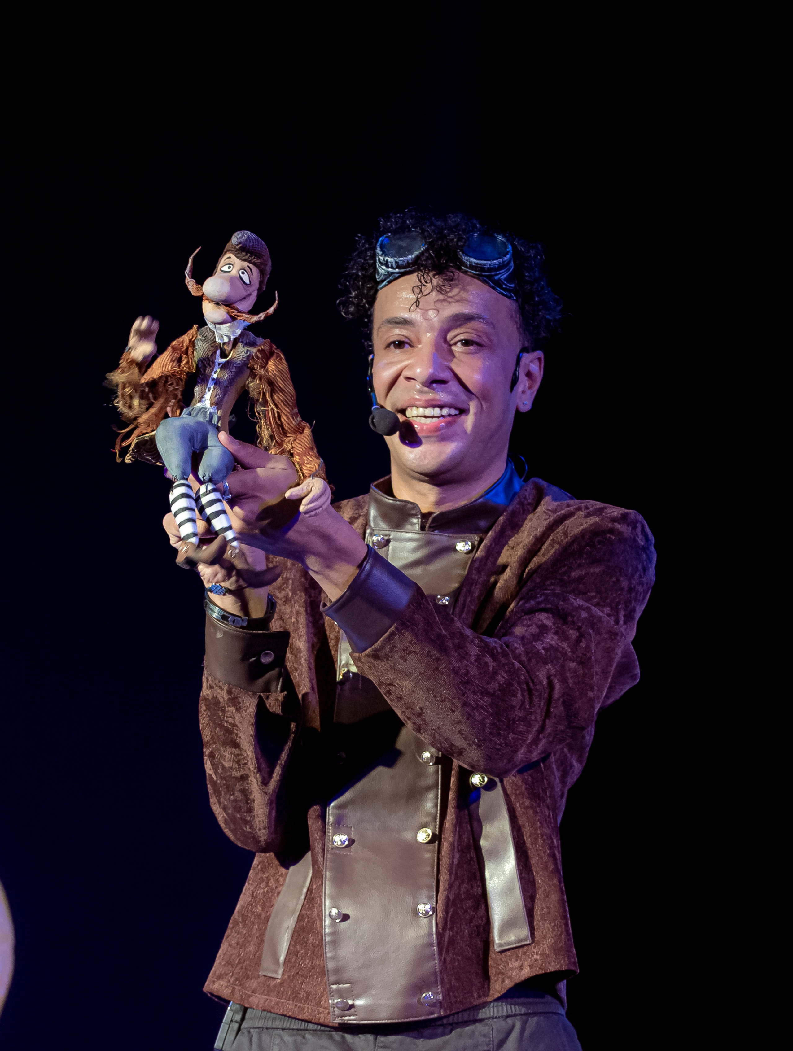 Человек с луны — спектакль кукольного театр Саквояж. Фотограф в Сочи Юрий Шептаев