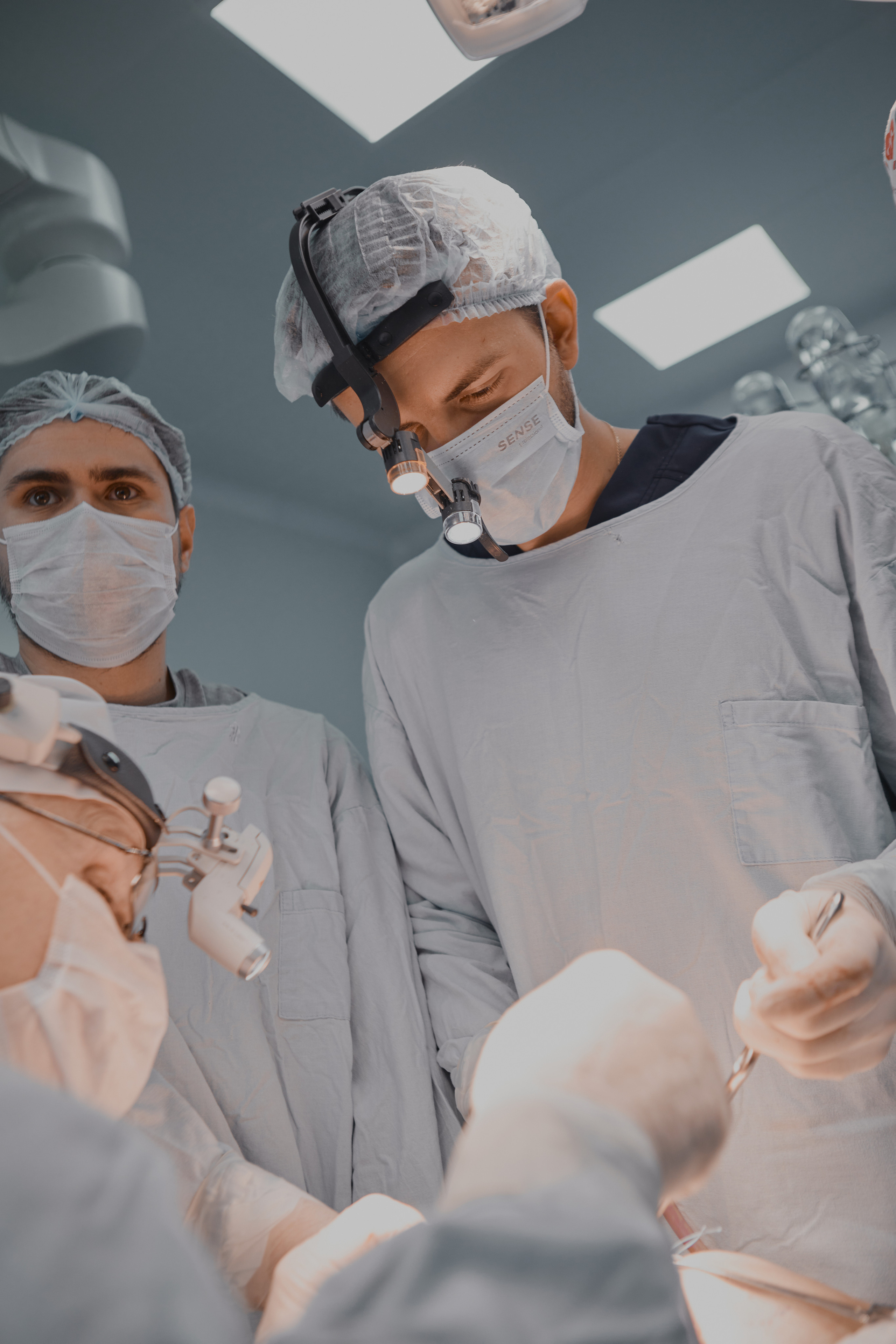 Хирурги. Светский фотограф в Москве, Яковенко Алексей