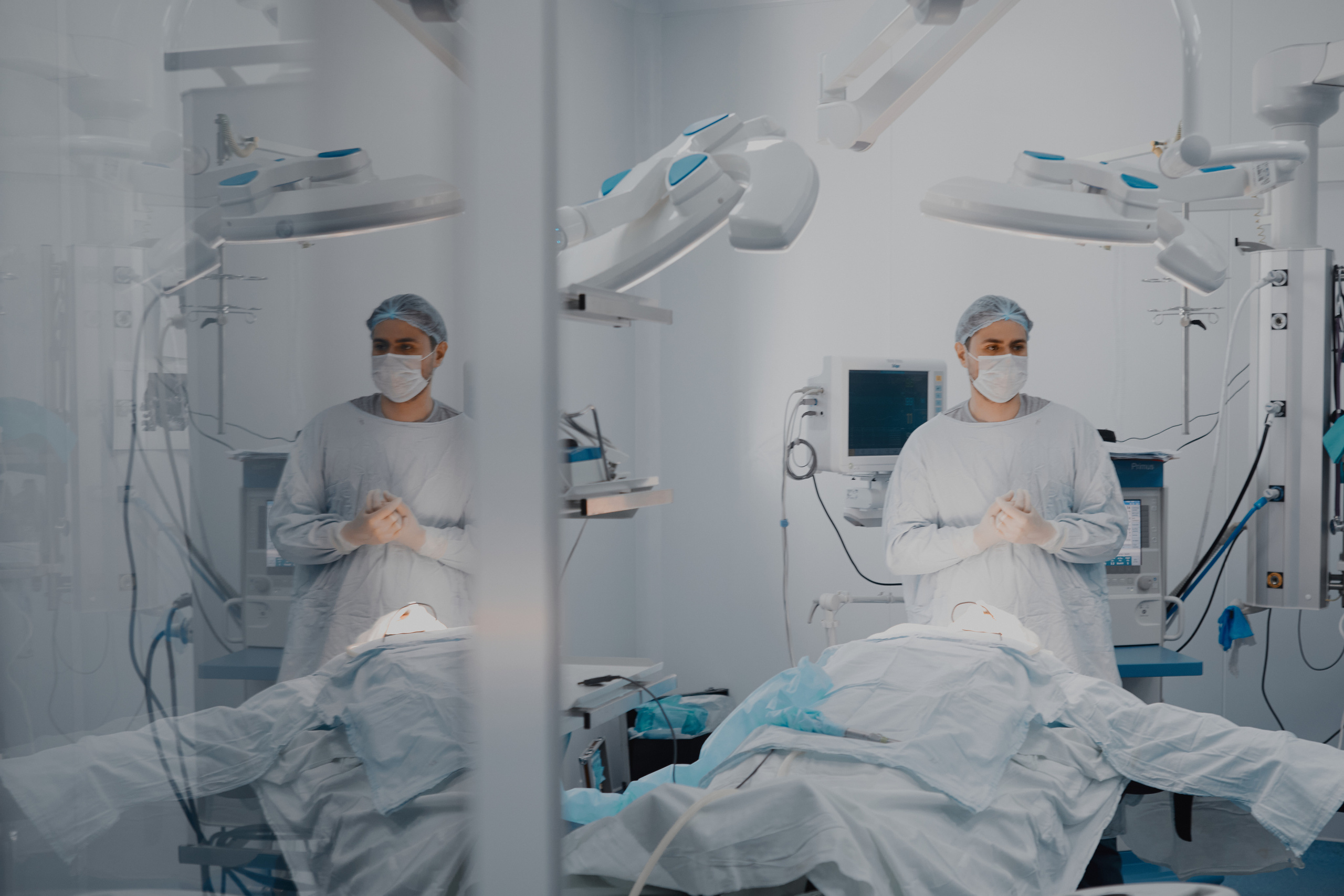 Хирурги. Светский фотограф в Москве, Яковенко Алексей