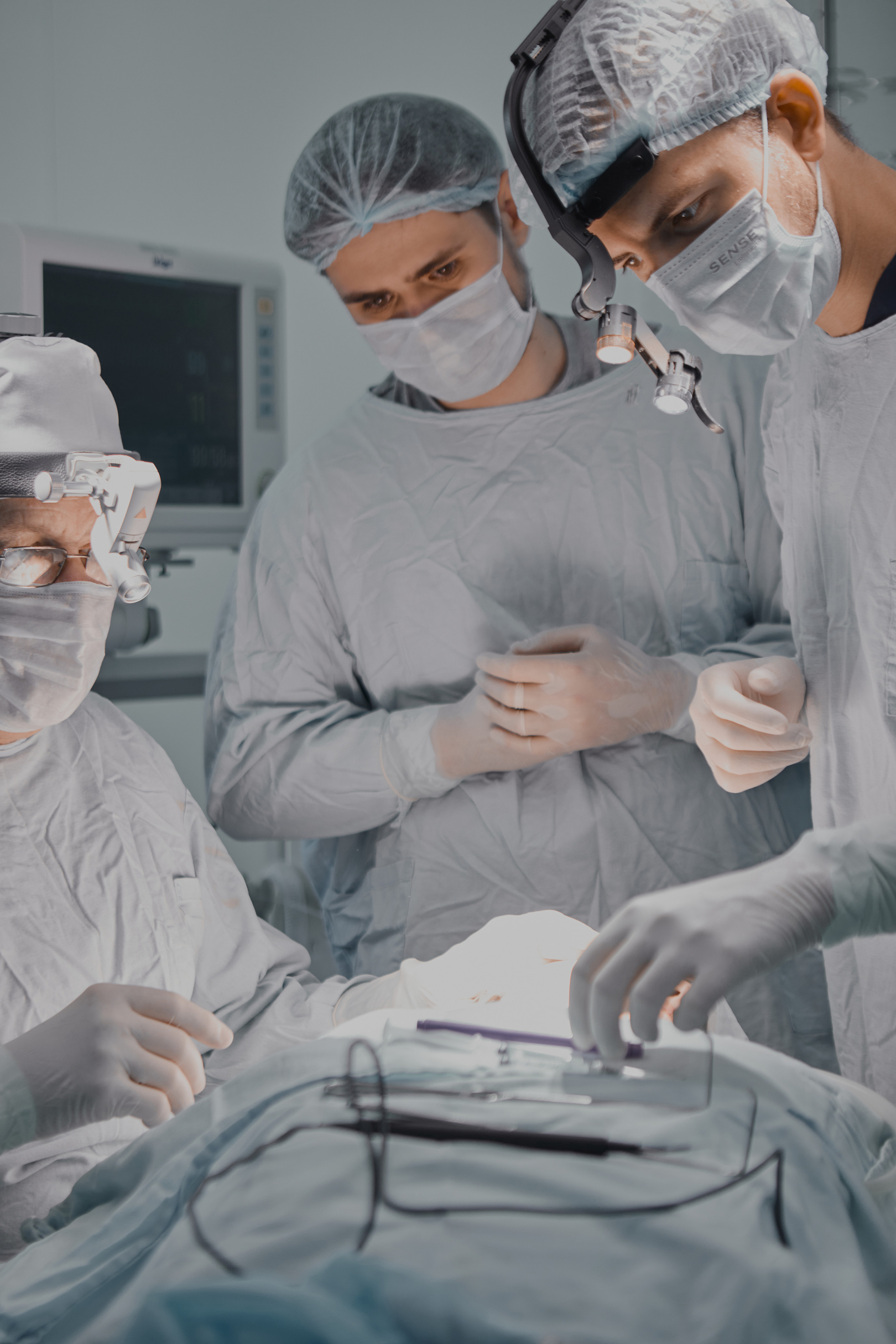 Хирурги. Светский фотограф в Москве, Яковенко Алексей