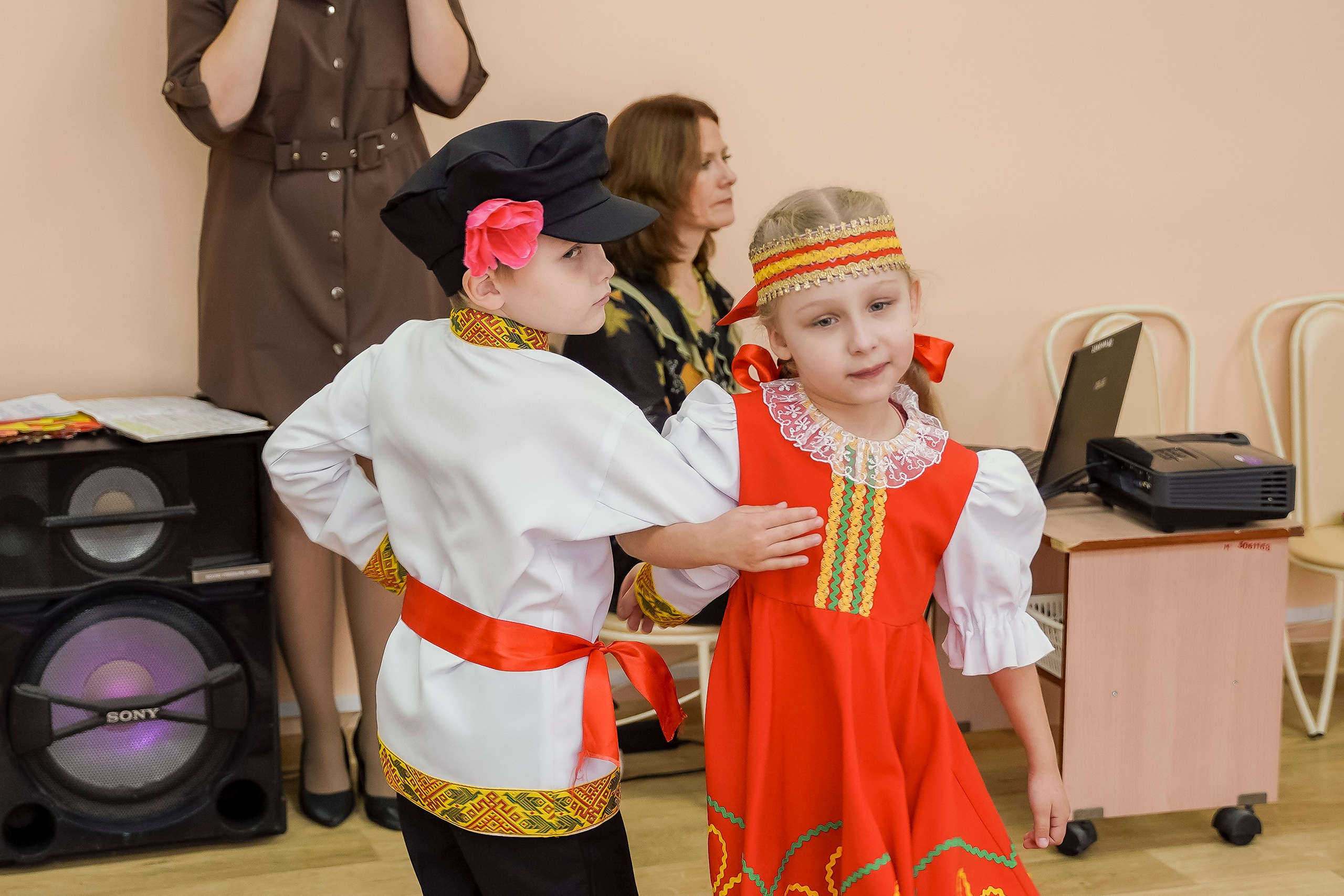 Еще осень. Геннадий Войтов — контент под любые задачи