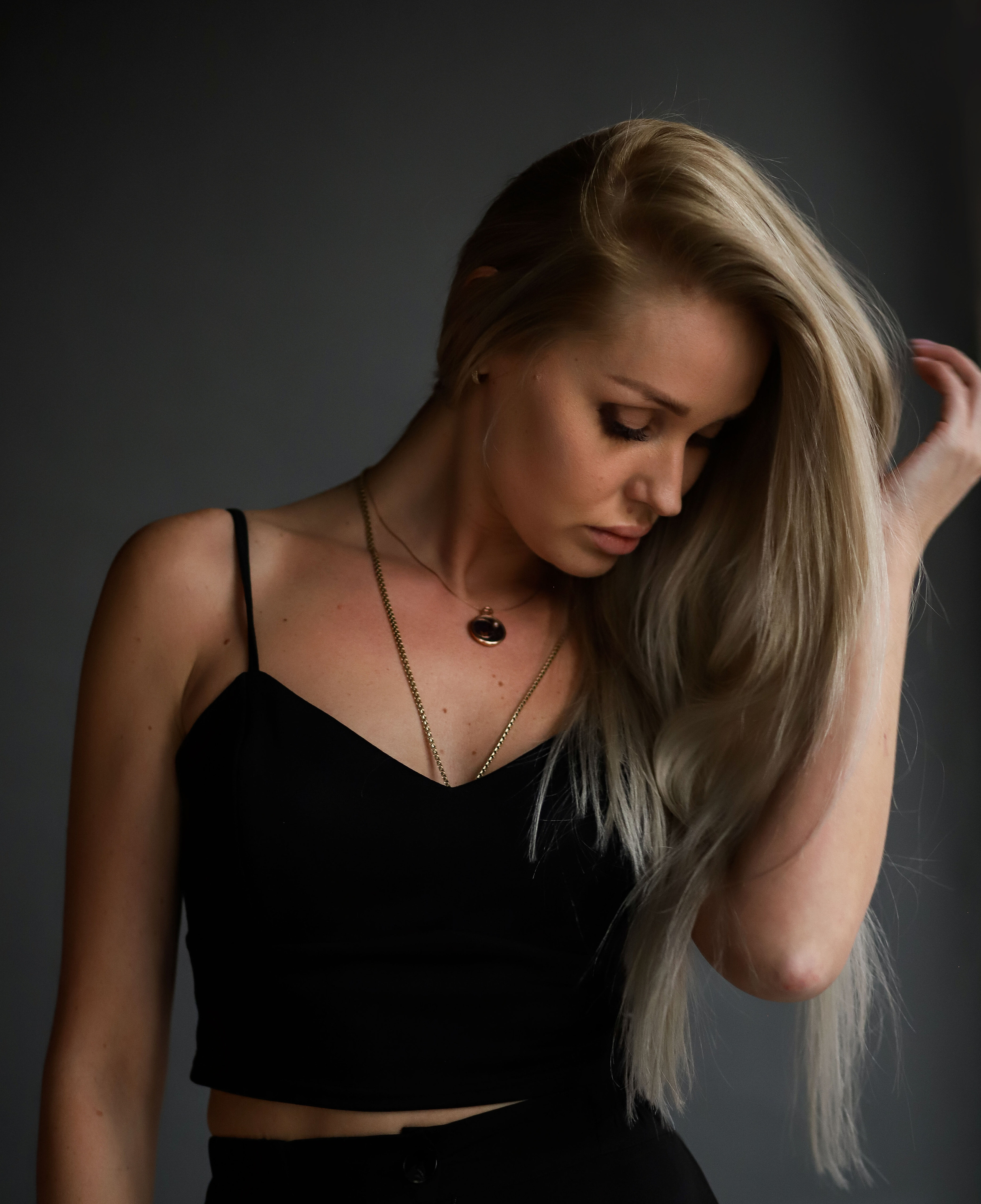 Портретный фотограф Ивона. Фотостудия во Всеволожске. Подходит для всех творческих проектов