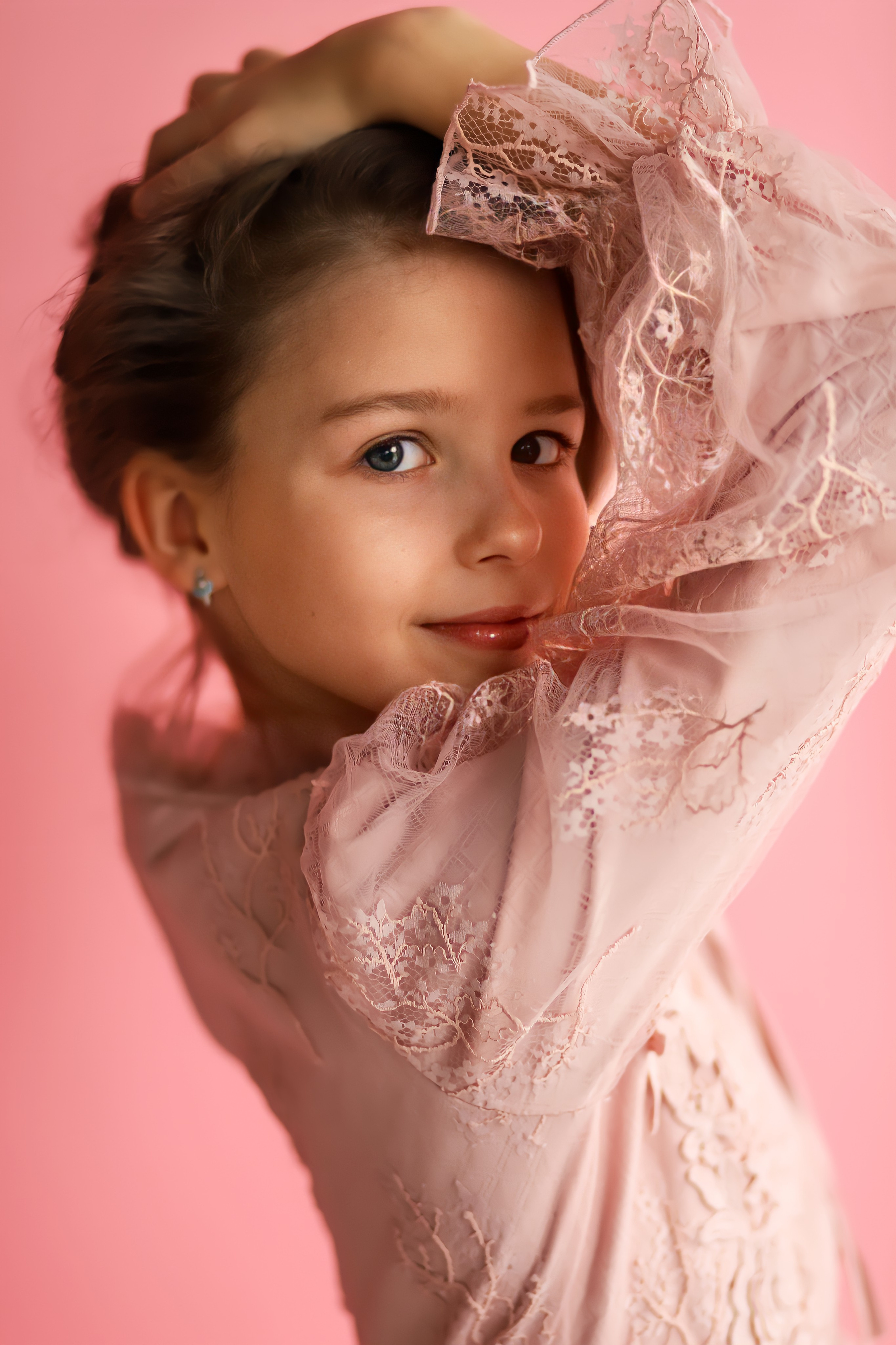 Портретный фотограф Ивона. Фотостудия во Всеволожске. Подходит для всех творческих проектов