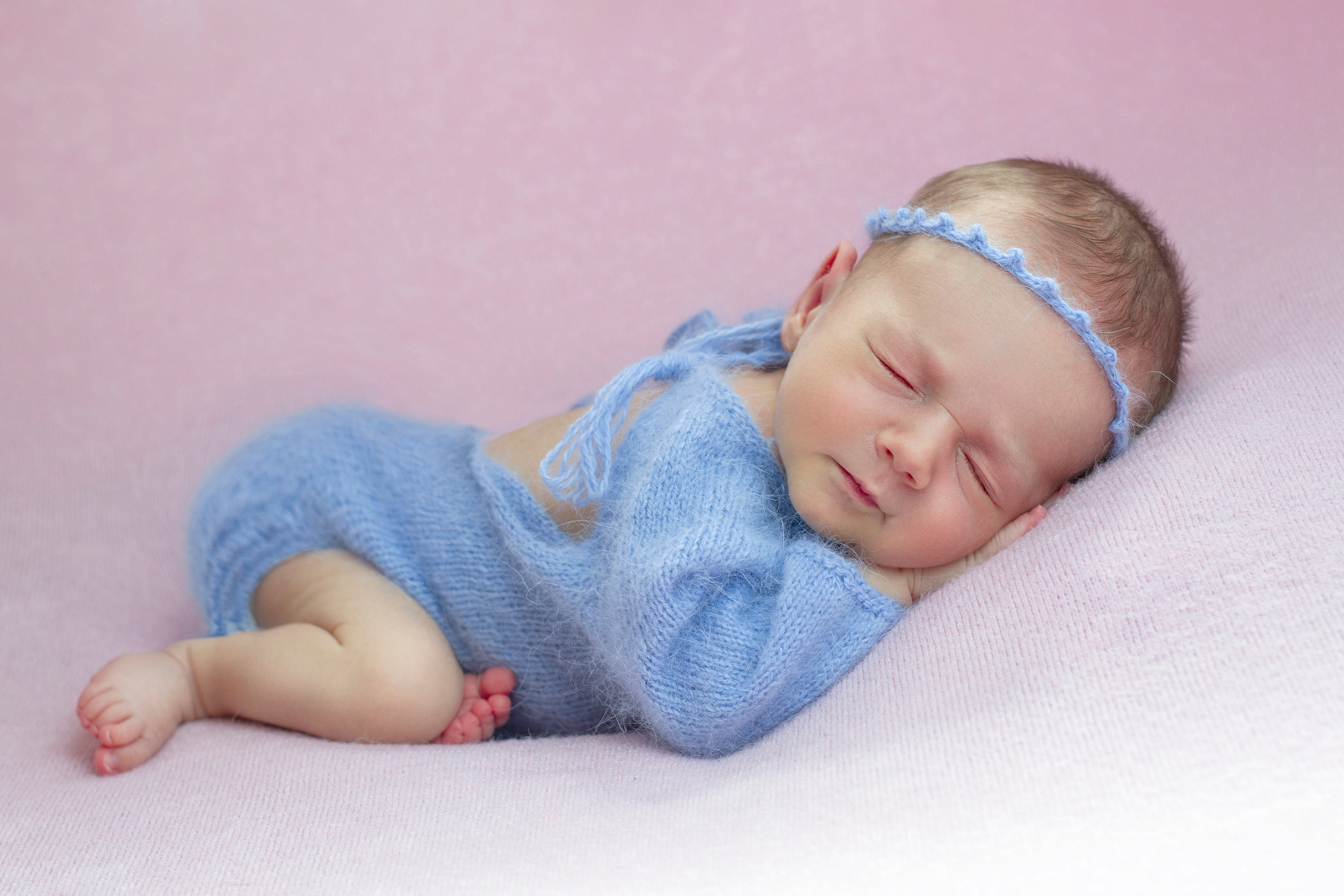 Фотосъемка новорожденных. Фотограф новорожденных в городе Санкт-Петербург