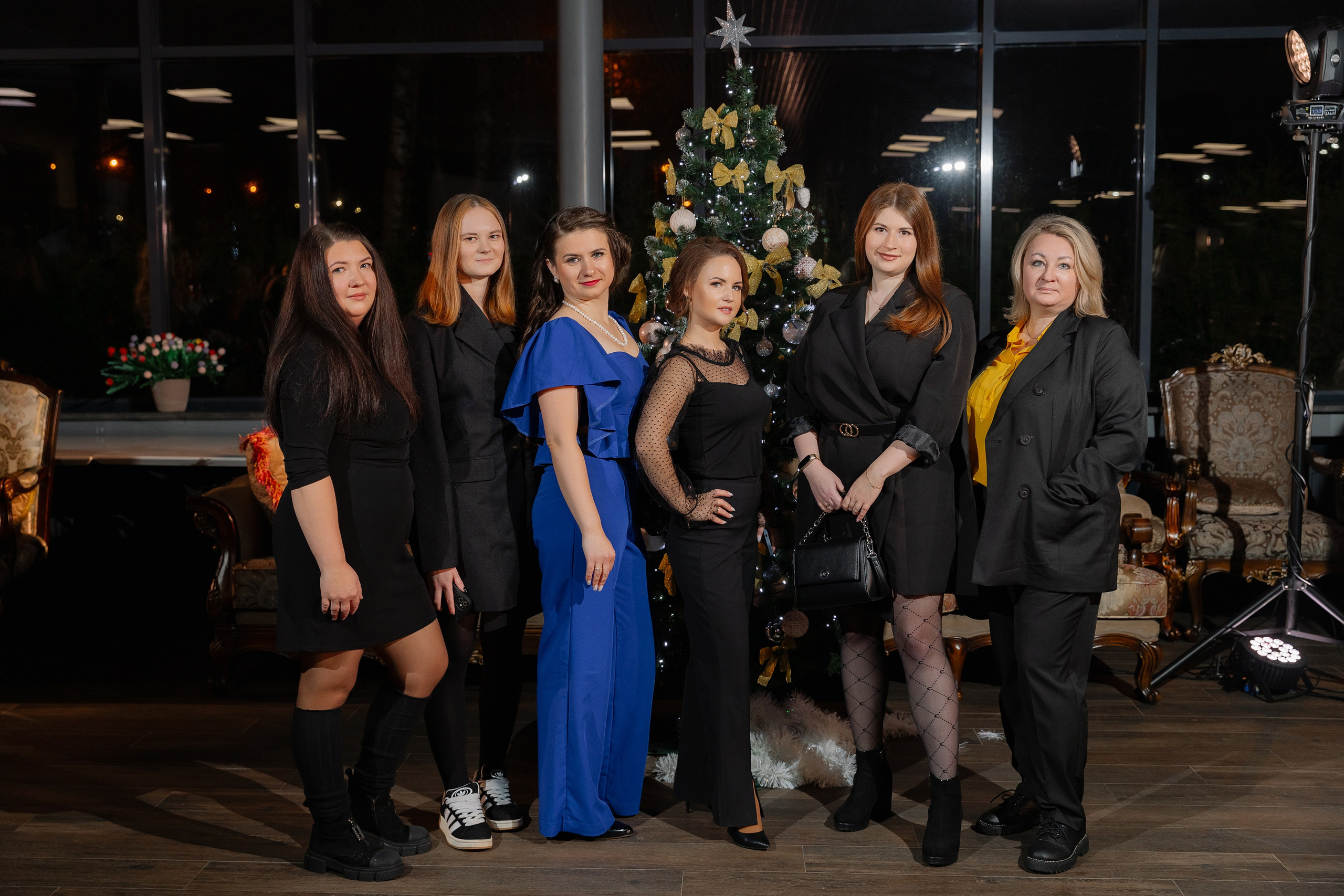 Корпоративная новогодняя фотосъемка для BELARUSBANK в Ресторане «Урарту». Свадебный фотограф в Минске/Беларуси Сергей Спиридонов