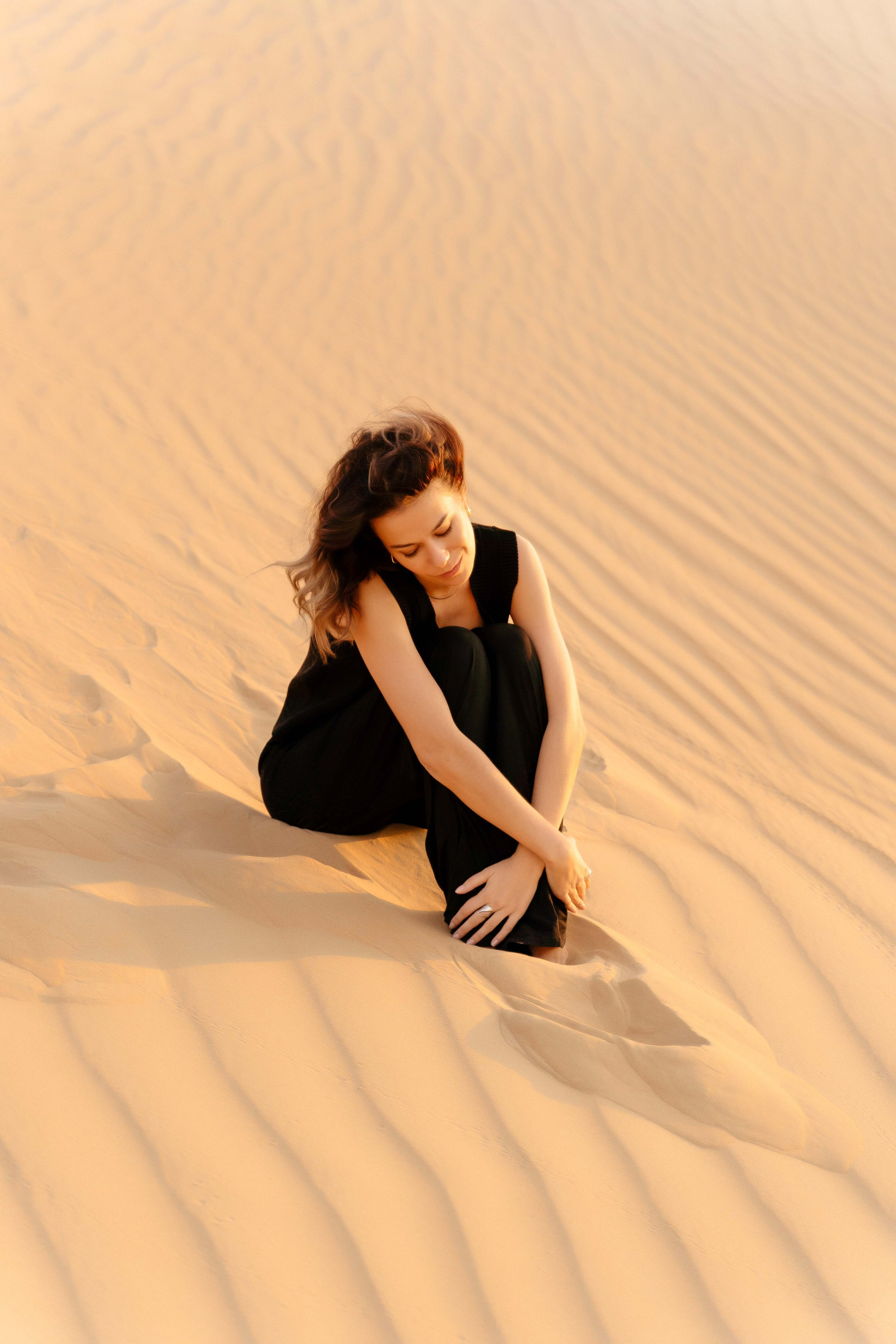 Наташа в пустыне 22 год. Фотограф и видеограф в Москве и Абу Даби Мария Кулагина