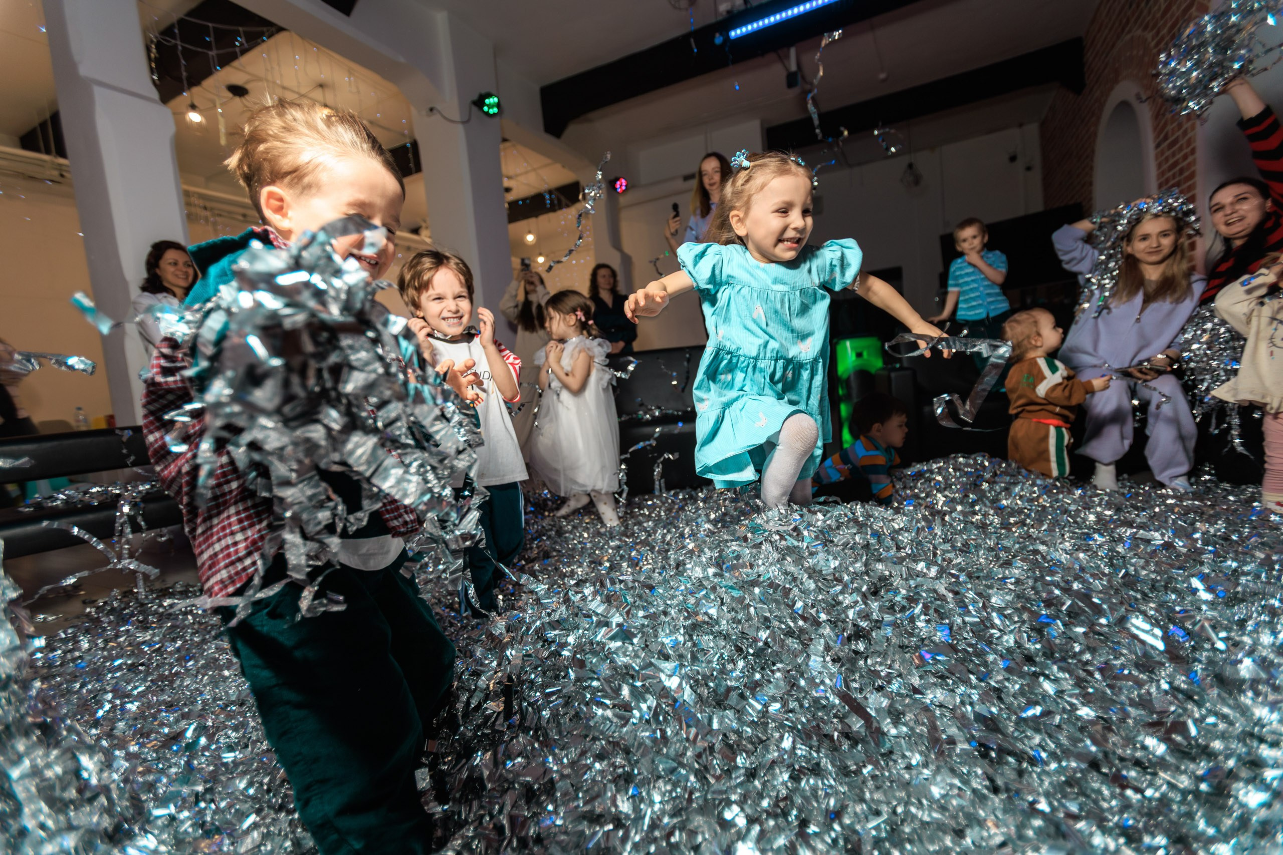 День рождения Миши. Репортажный фотограф Екатеринбург | Яркий, качественный репортаж | Концерты, клубы, репортаж, праздники, корпоративы