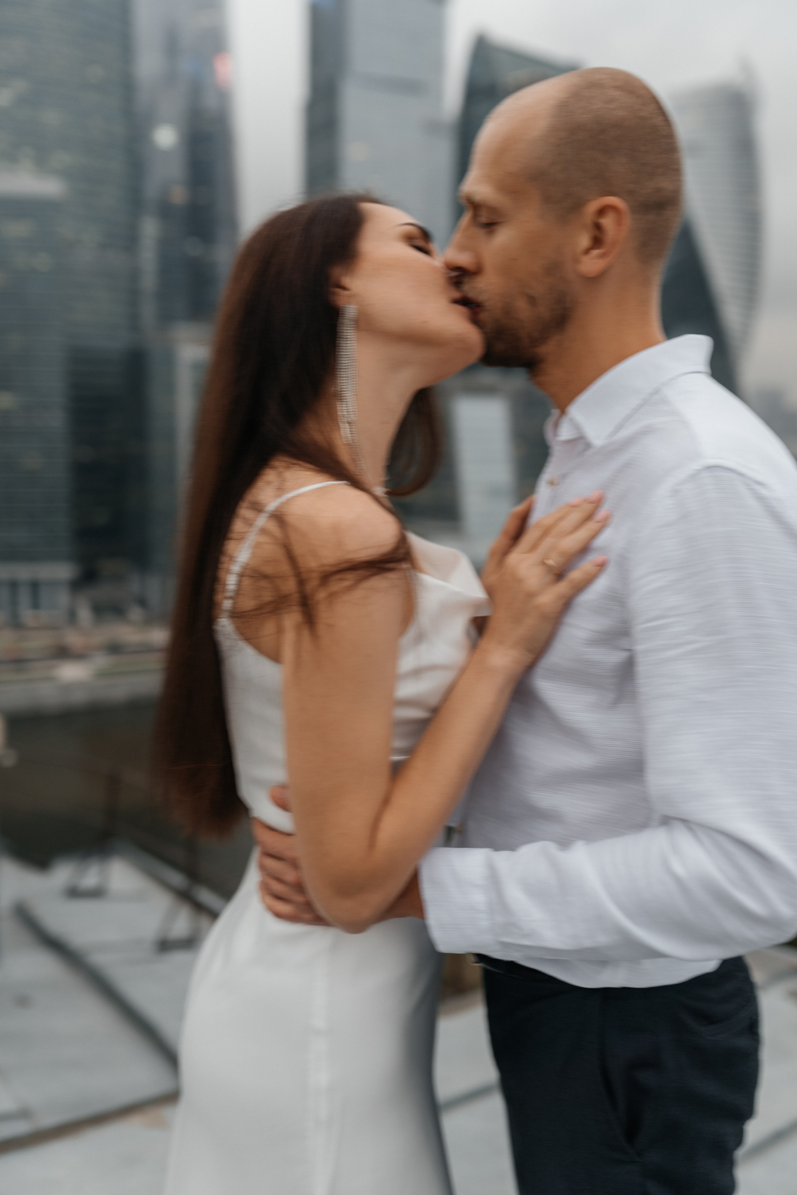 Свадебная прогулка «На крыше». Семейный и свадебный фотограф в Москве Виктория Махова