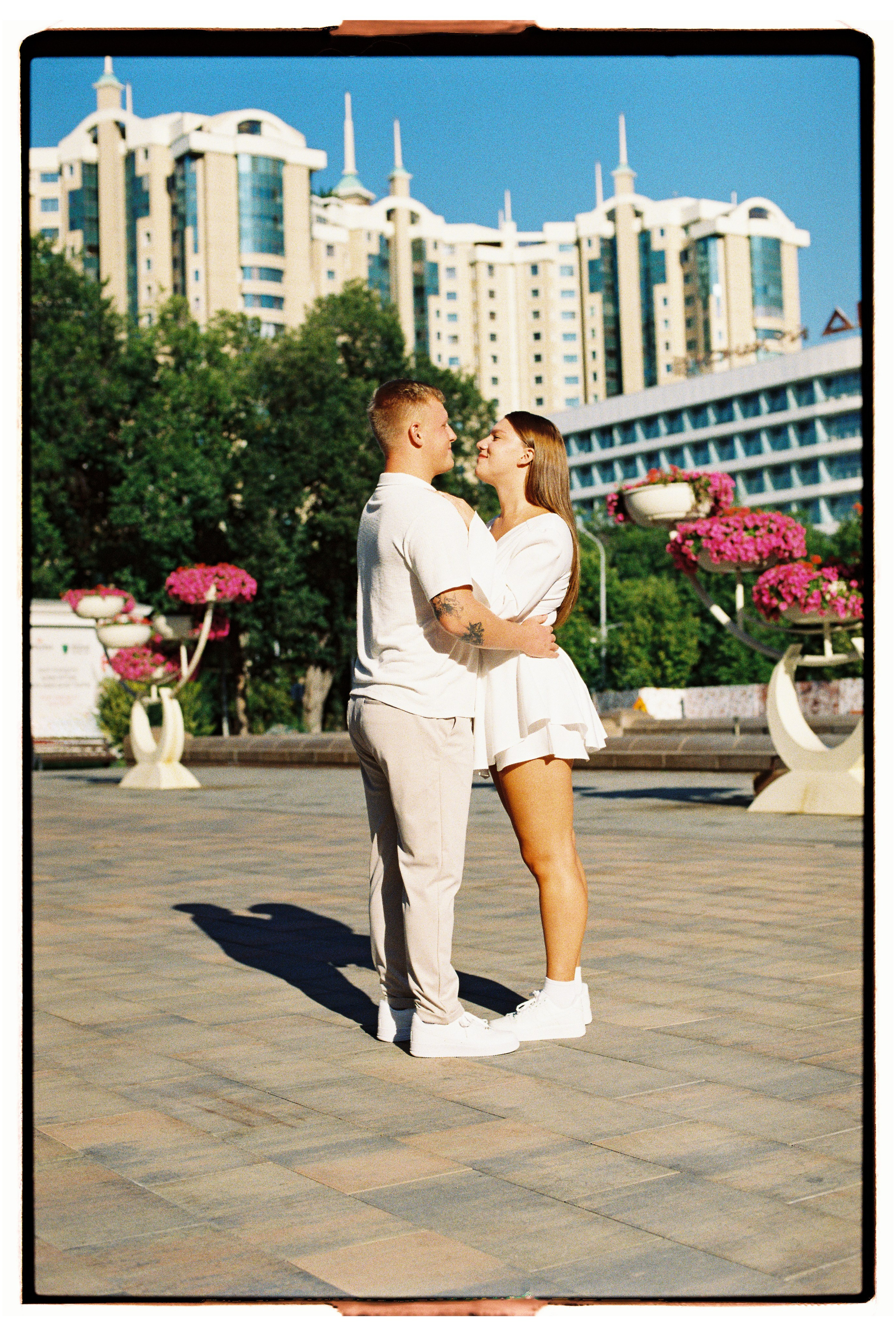 ЮЛИЯ И ВЛАДИМИР: ЦИФРА+ПЛЕНКА. Photographer Darya Fyodorova