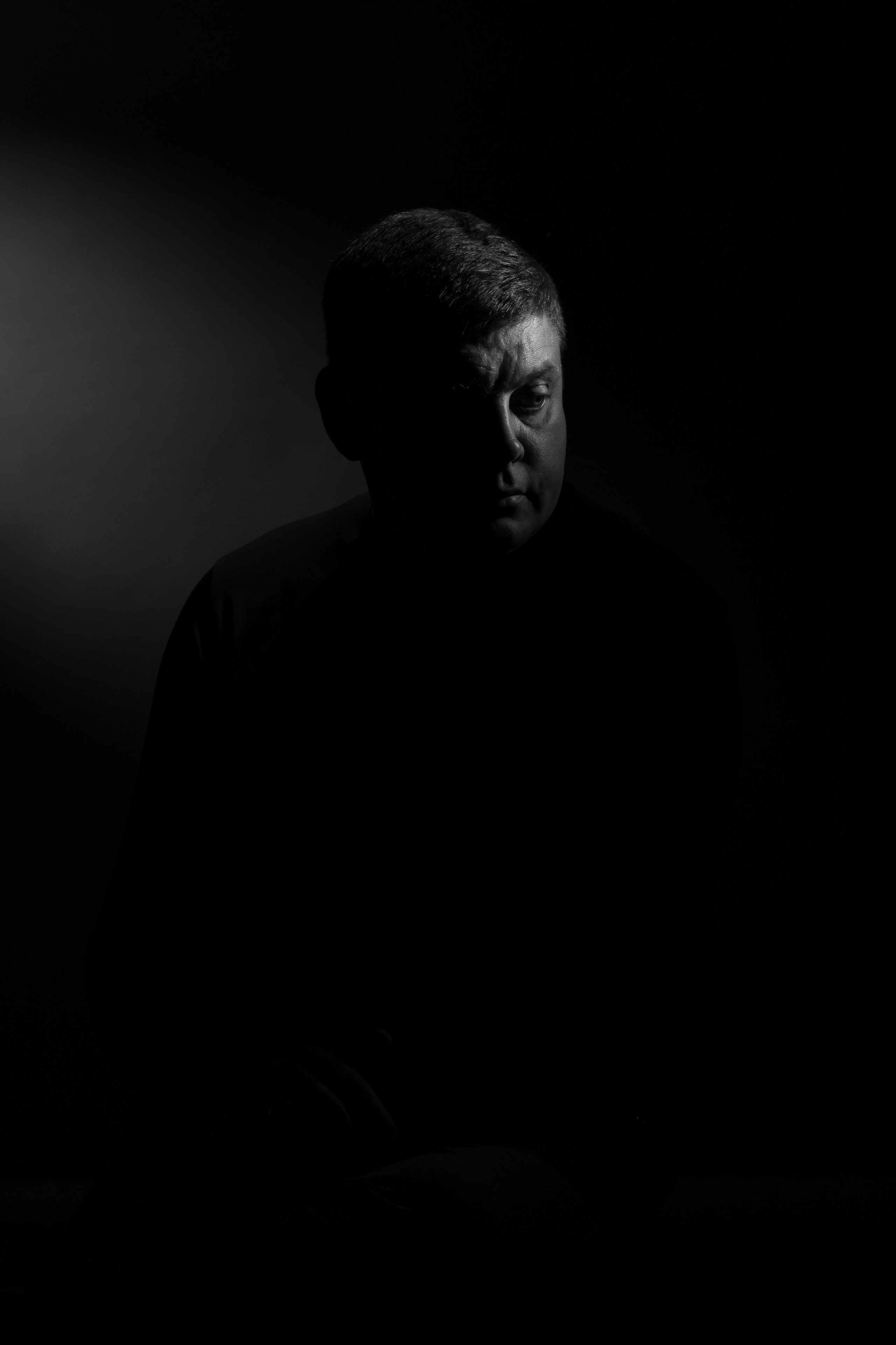 ЧБ портреты. Фотостудия Алматы. Фотосъемка Алматы. Фотосессия Алматы. Фотокурсы. Обучение фотографии. Аренда студии