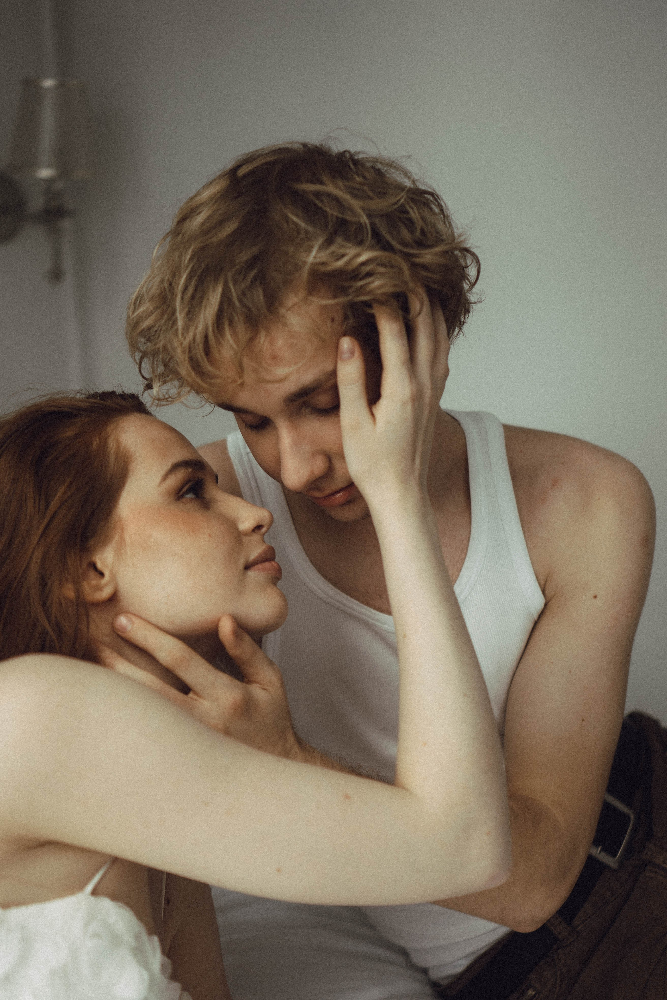 СВАДЕБНАЯ СЬЕМКА В ОТЕЛЕ. СБОРЫ ЖЕНИХА И НЕВЕСТЫ И ТАКЖЕ ТОР И ПОДГОТОВКА К ПРОГУЛКЕ. Профессиональный фотограф, Санкт-Петербург — Виктория Богомолова