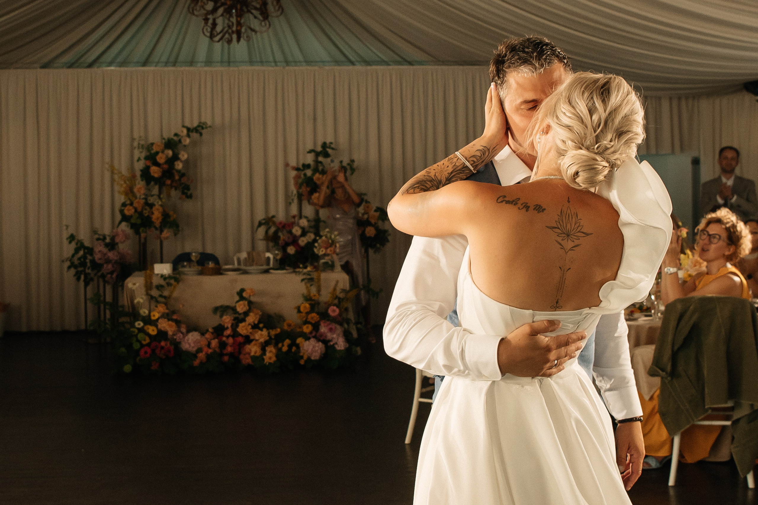 ANONS. Мария — Свадебный фотограф