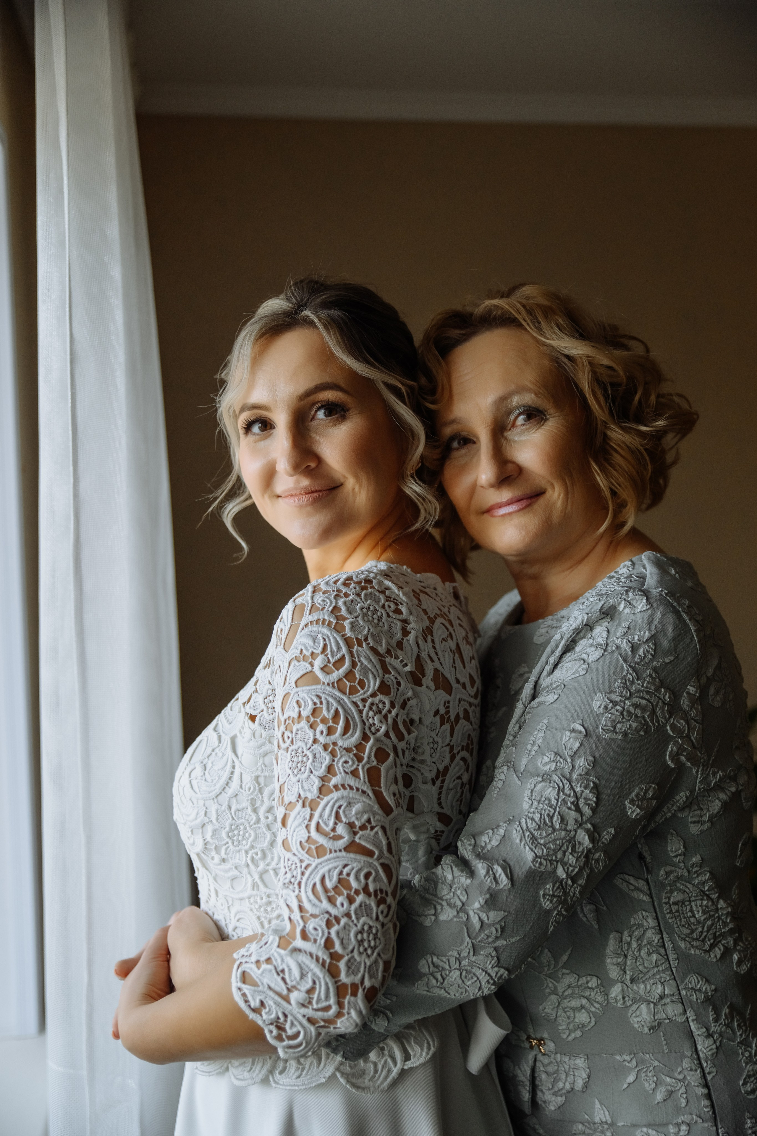 АНТОН И АЛЕНА 7.12.24. Фотограф Ярмишко Дарья. Выпускные фотокниги