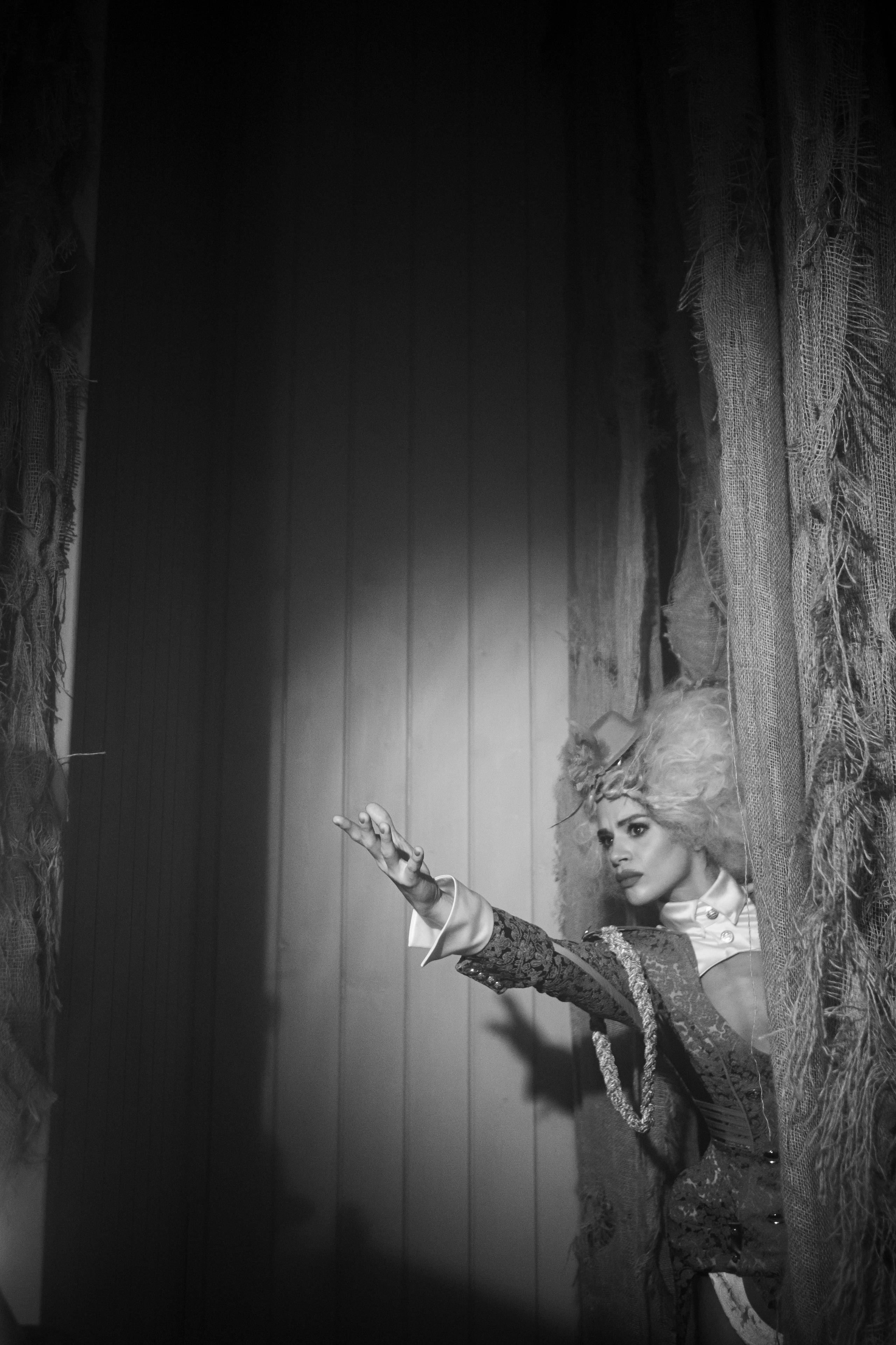 Театр пуст. Дарья Устинова. Фотограф вашей души в Москве