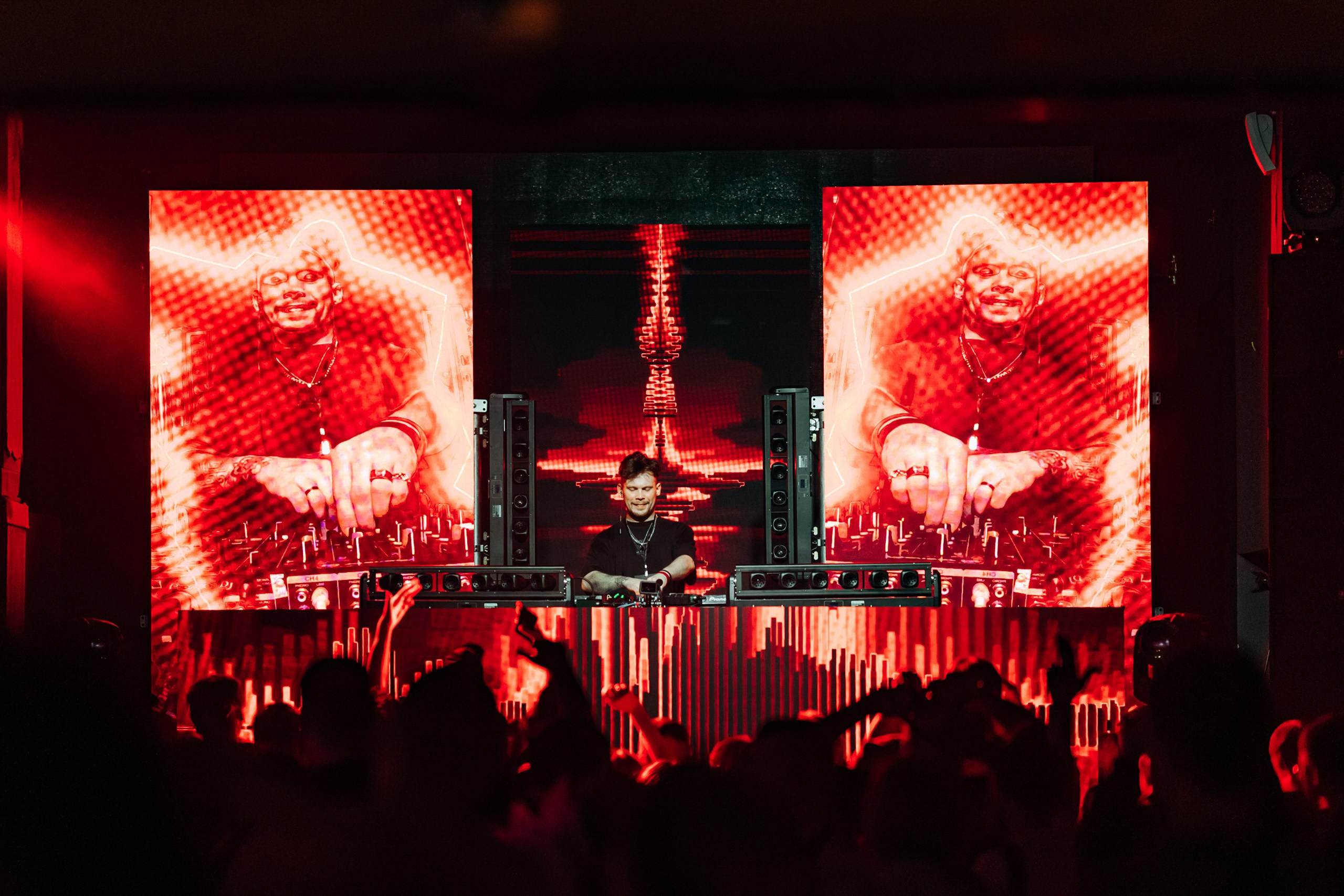 The World of Drum & Bass 26 — Маскарад (Санкт-Петербург). Репортажный фотограф Санкт-Петербург