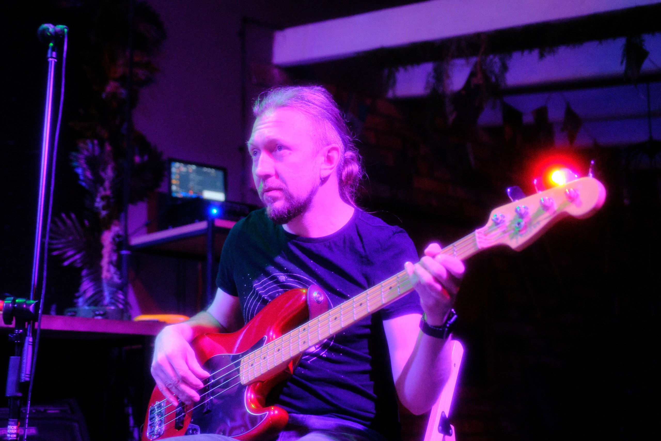 ArtaPub. Антон Ив