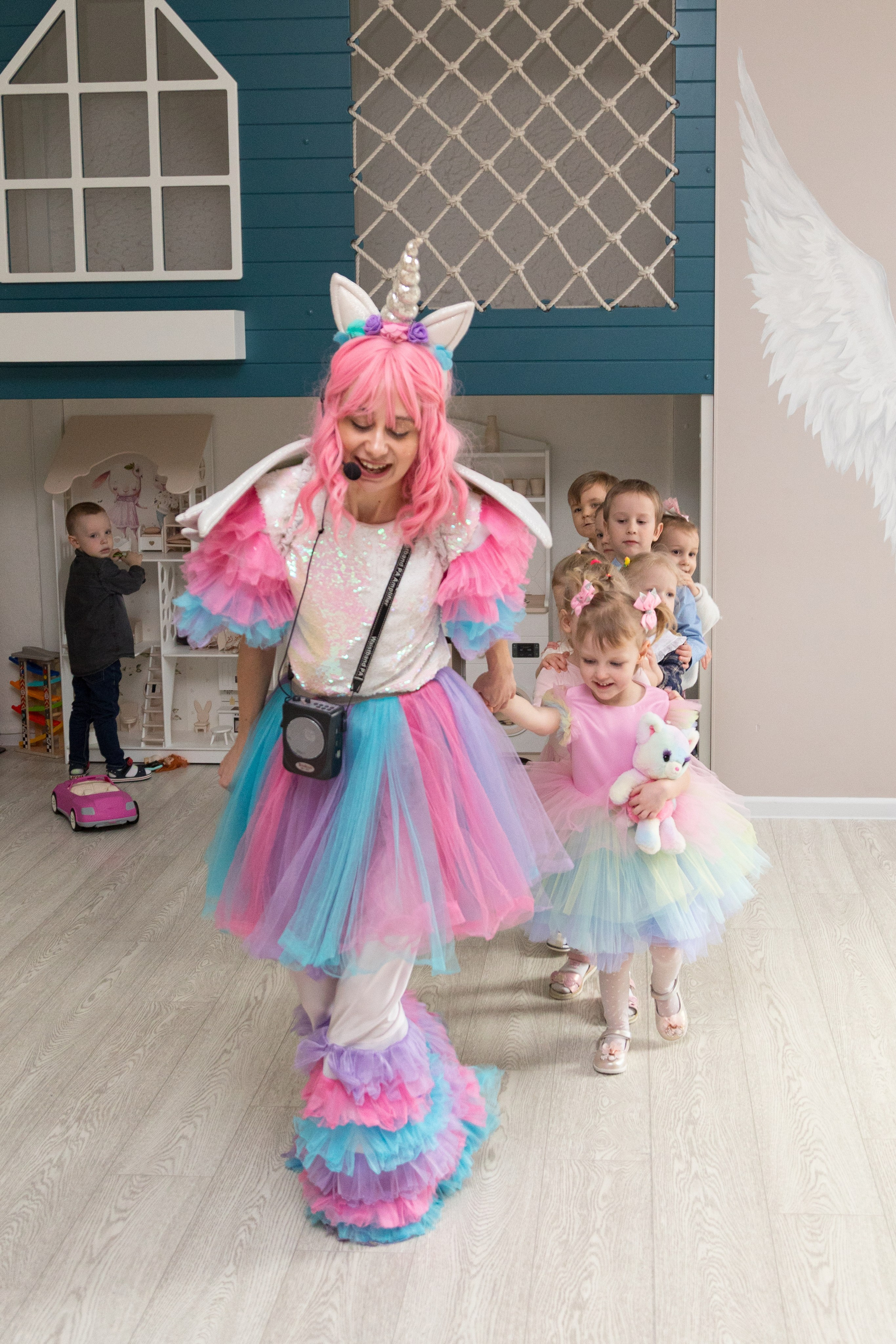 День рождения Сияны, 4 года, детский игровой центр Mimiloft. Детский и контент фотограф Надя Волкова Санкт-Петербург