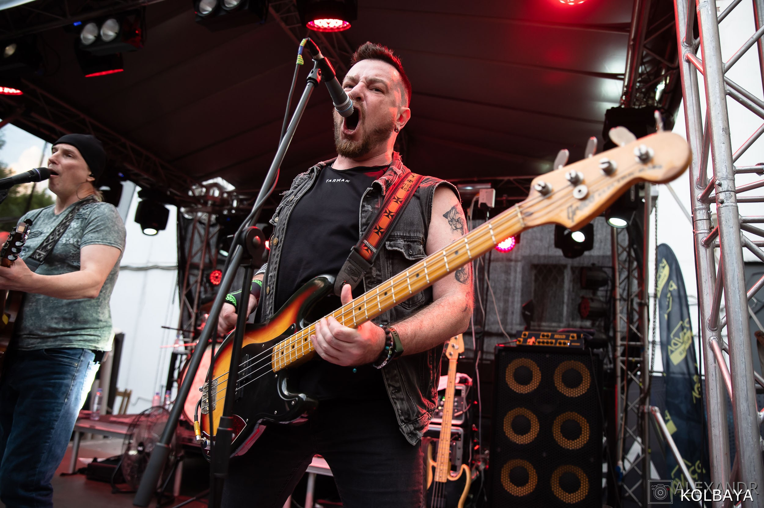 Фоторепортаж с мэшап концерта группы Черный Обелиск 4 июля 2024 года. Концертный и театральный репортажный фотограф в Москве Александр Колбая
