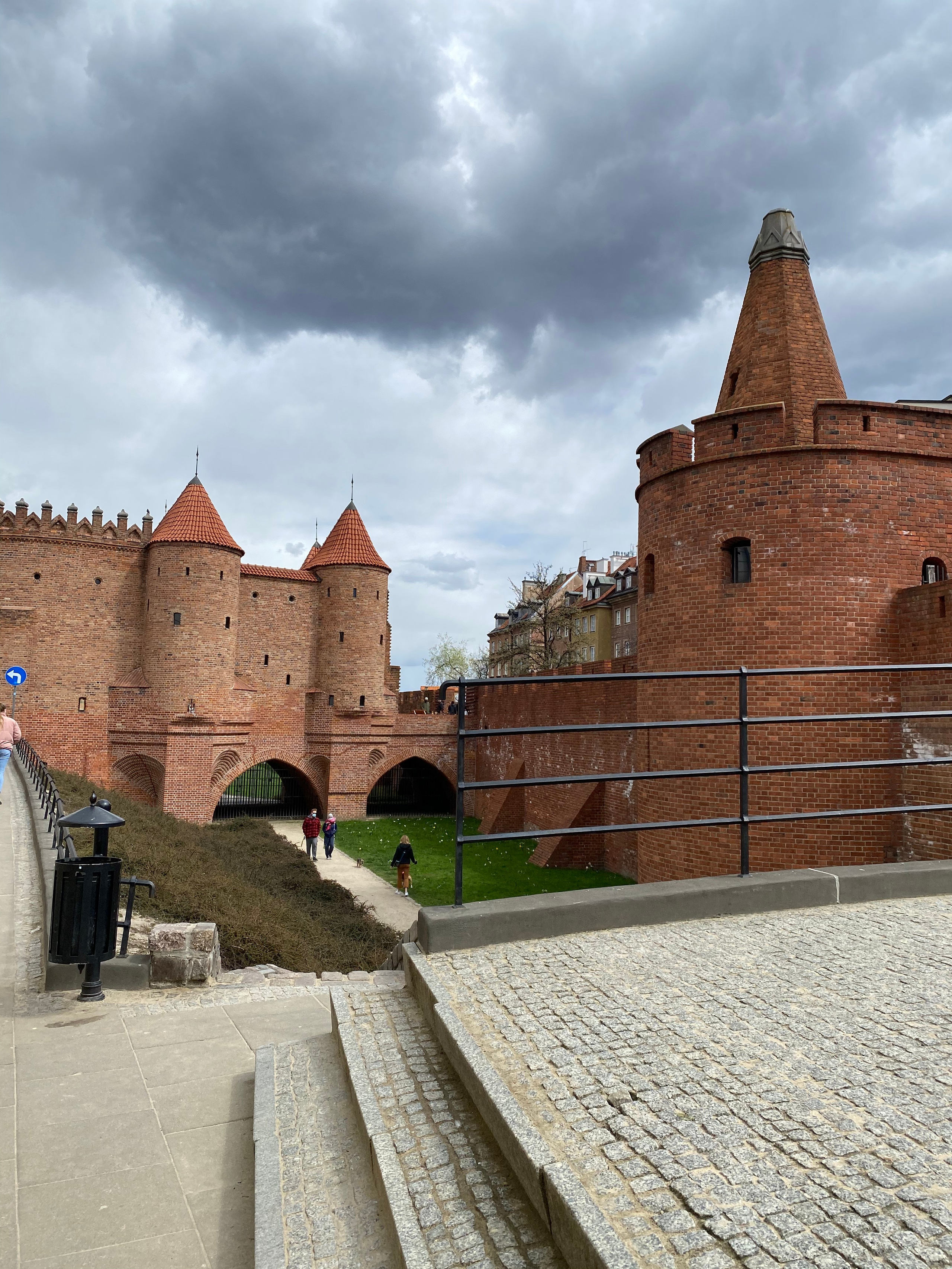 Варшава — 21. Своя Мастерская