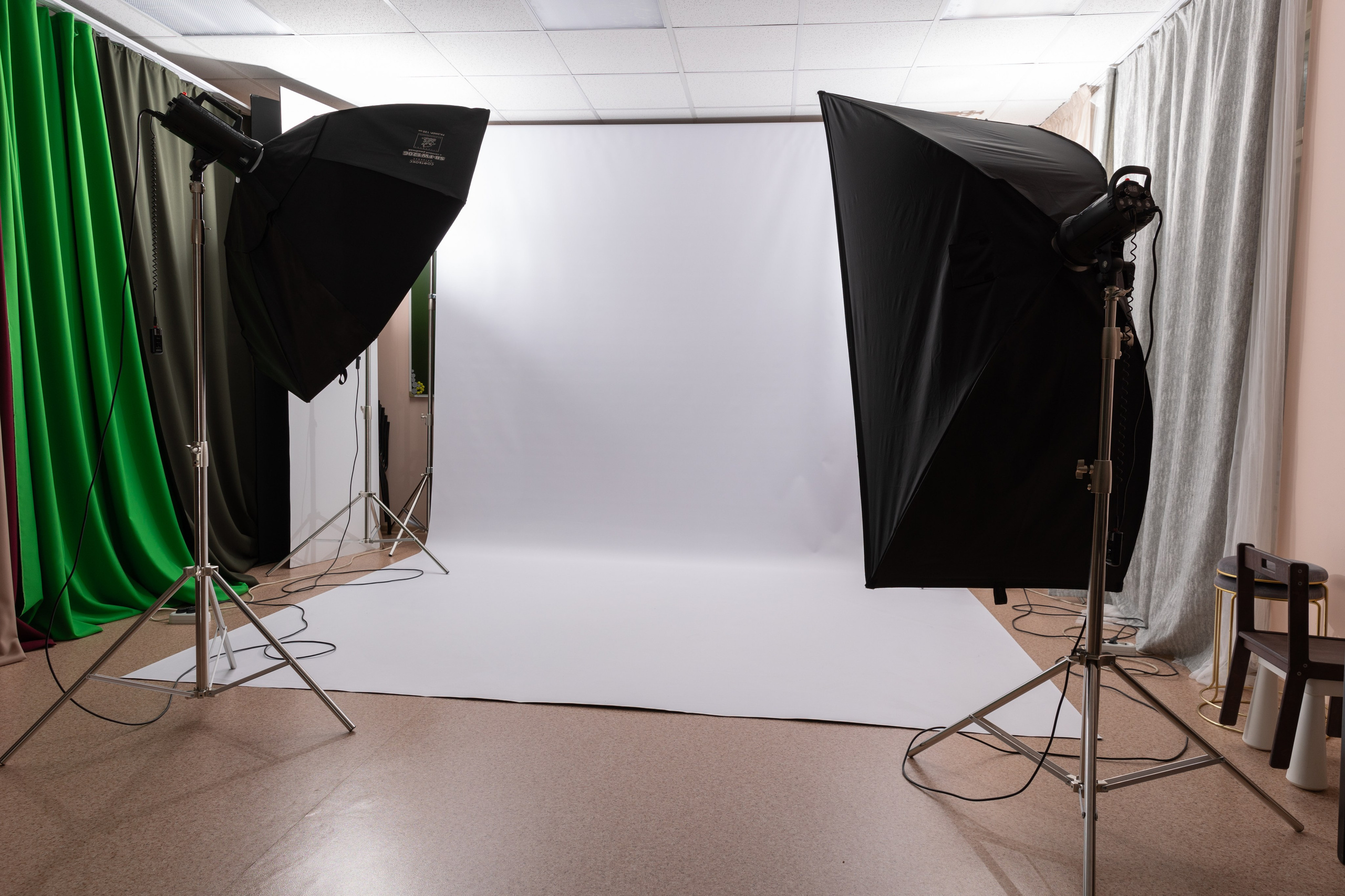 Интерьер фотостудии IRBIS. Фотограф Ирина Бобрешова. Коряжма