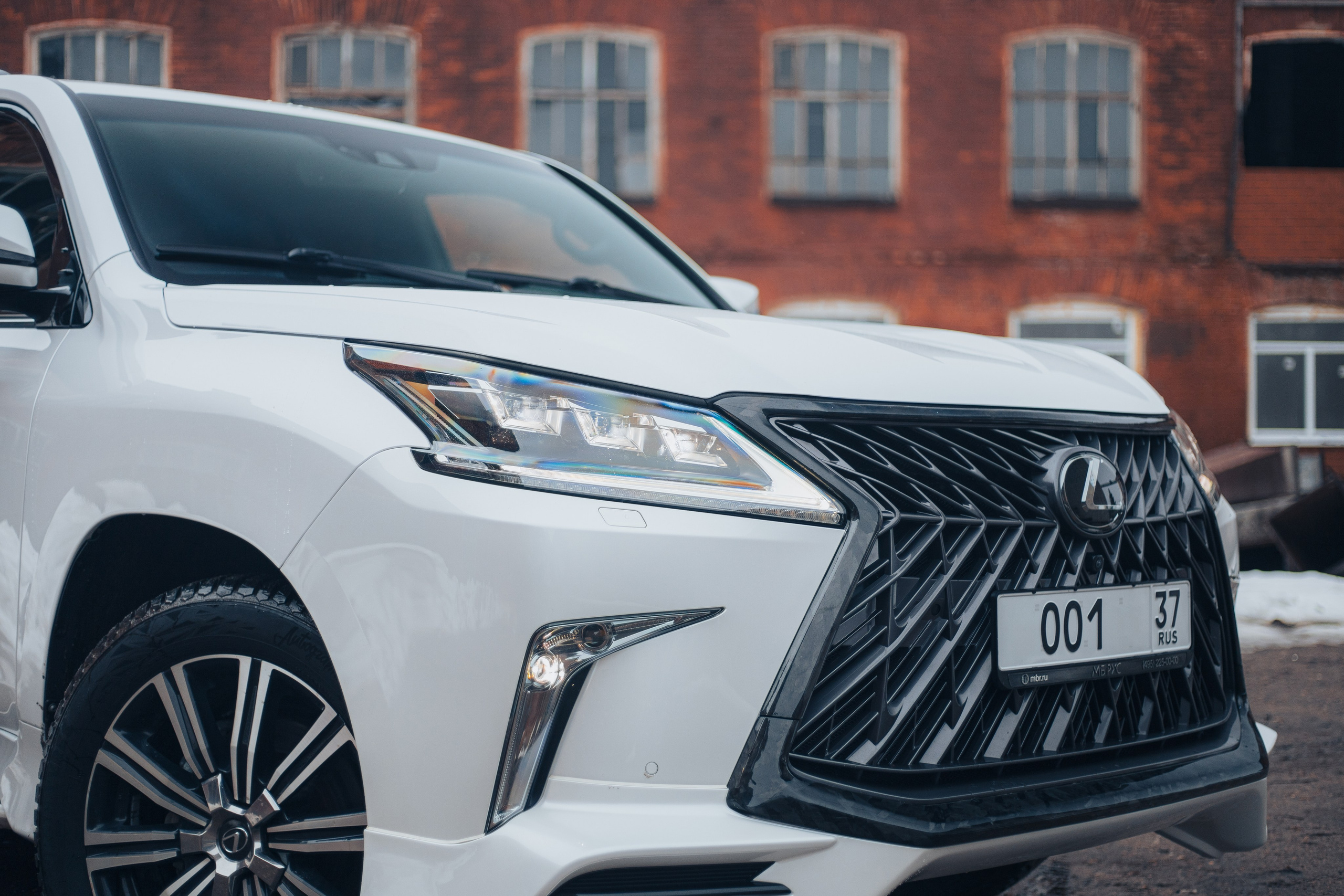 Lexus LX570. Авто Видеограф/фотограф в Иваново для Вашего бизнеса